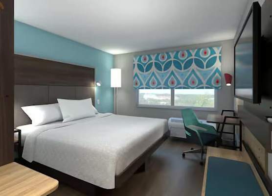 Tru by Hilton Napanee 1