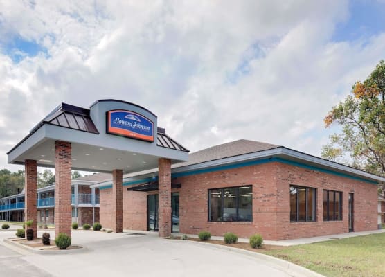Howard Johnson by Wyndham Florence 1