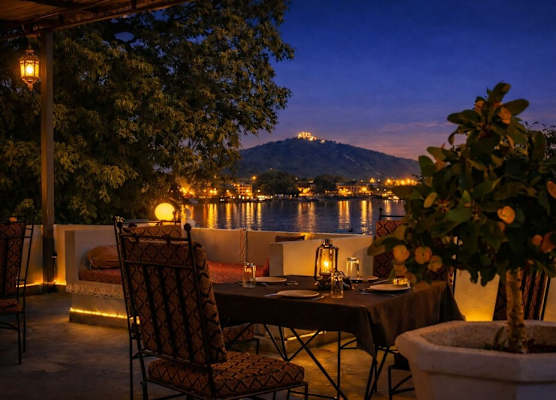 Hibiscus Heritage - A Lake View Hotel in Udaipur 1