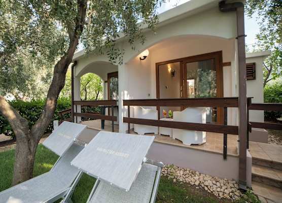 melograno Holiday Home with Swimming Pool and Private Beach 1