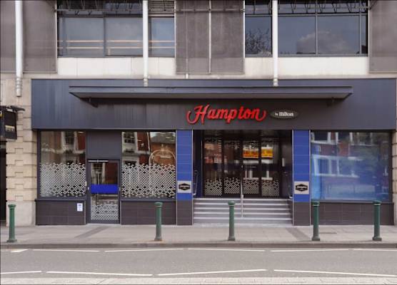 Hampton by Hilton Birmingham Broad Street 1