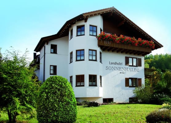 Landhotel Sonnenhalde 1