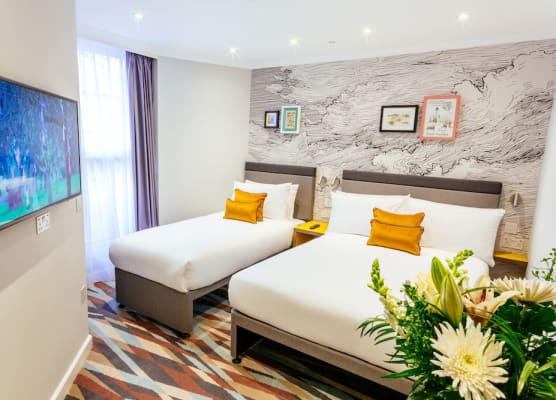 Oliver Plaza Hotel 1