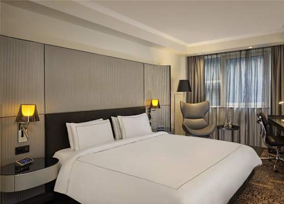 Park Plaza Victoria London 1