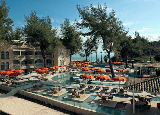 Zeus Eleva Kassandra Lagoon 1