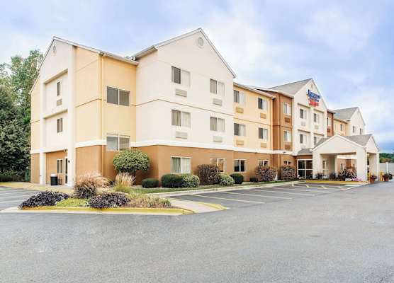 Fairfield Inn & Suites Canton 1