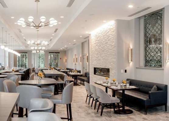 DoubleTree by Hilton Charlottesville 1