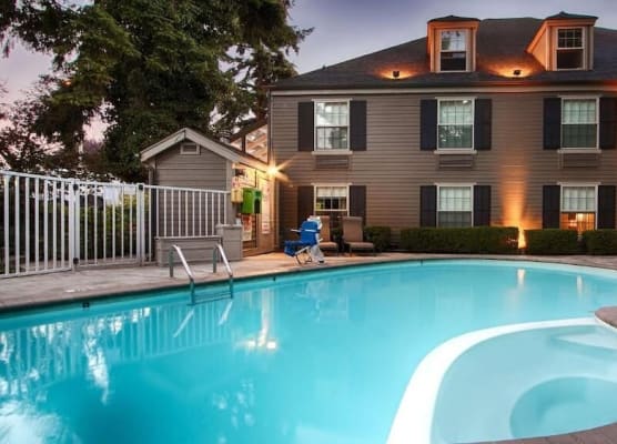 Wingate by Wyndham Bellingham Heritage Inn 1