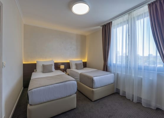 Nobel West Hotel 1