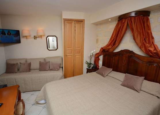 Familia Hotel 1