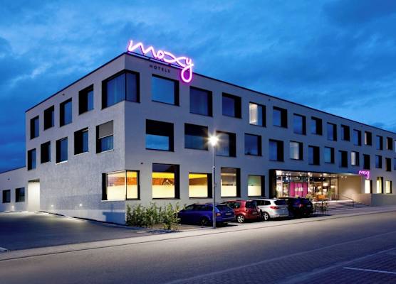 Moxy Rust 1
