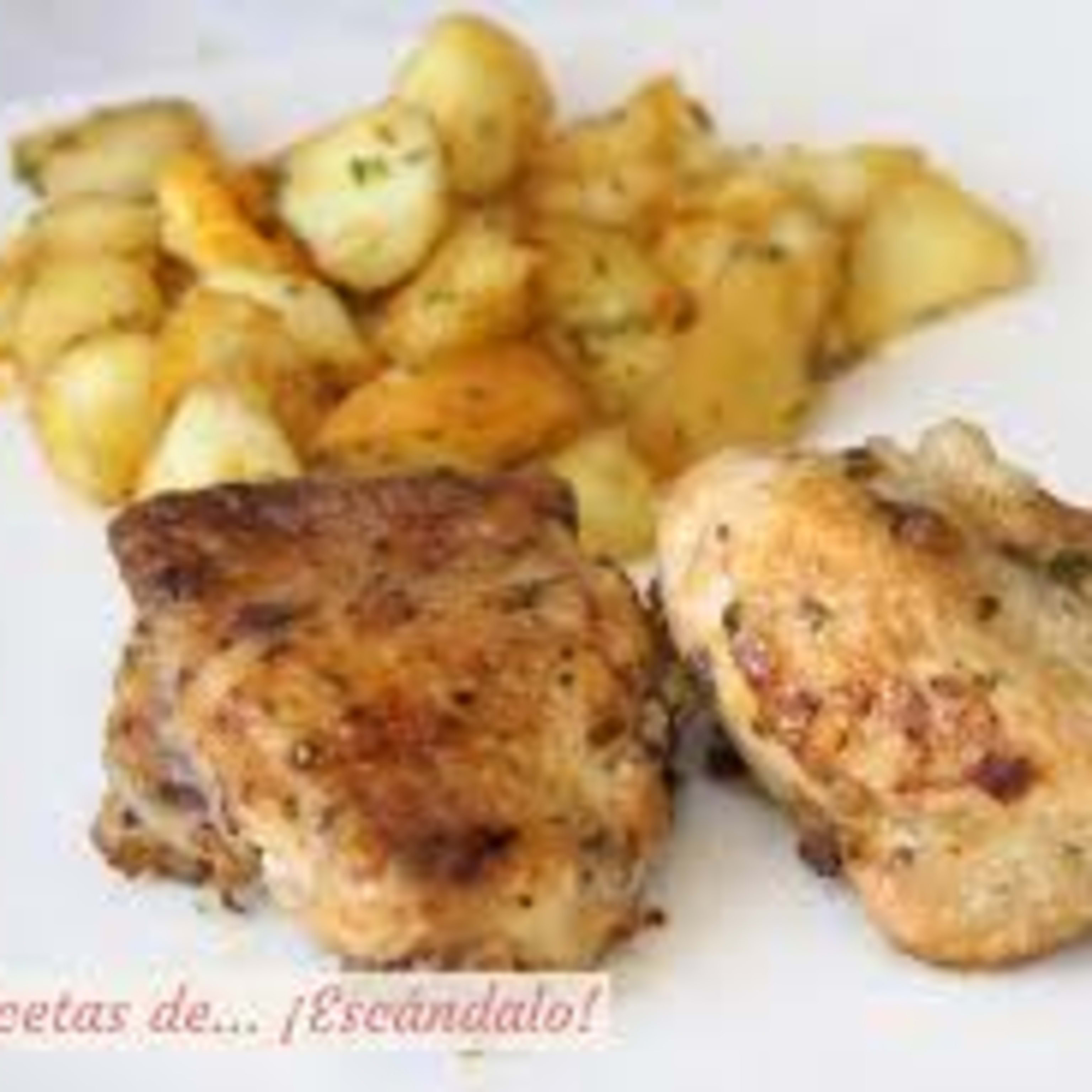 Muslo de pollo  al ajillo con patatas