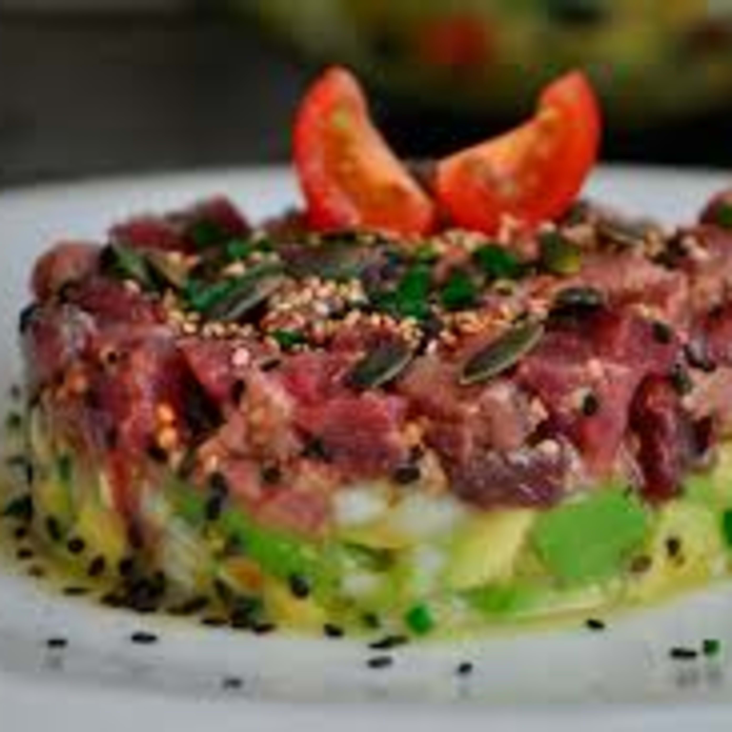 Tartar de atún con aguacate