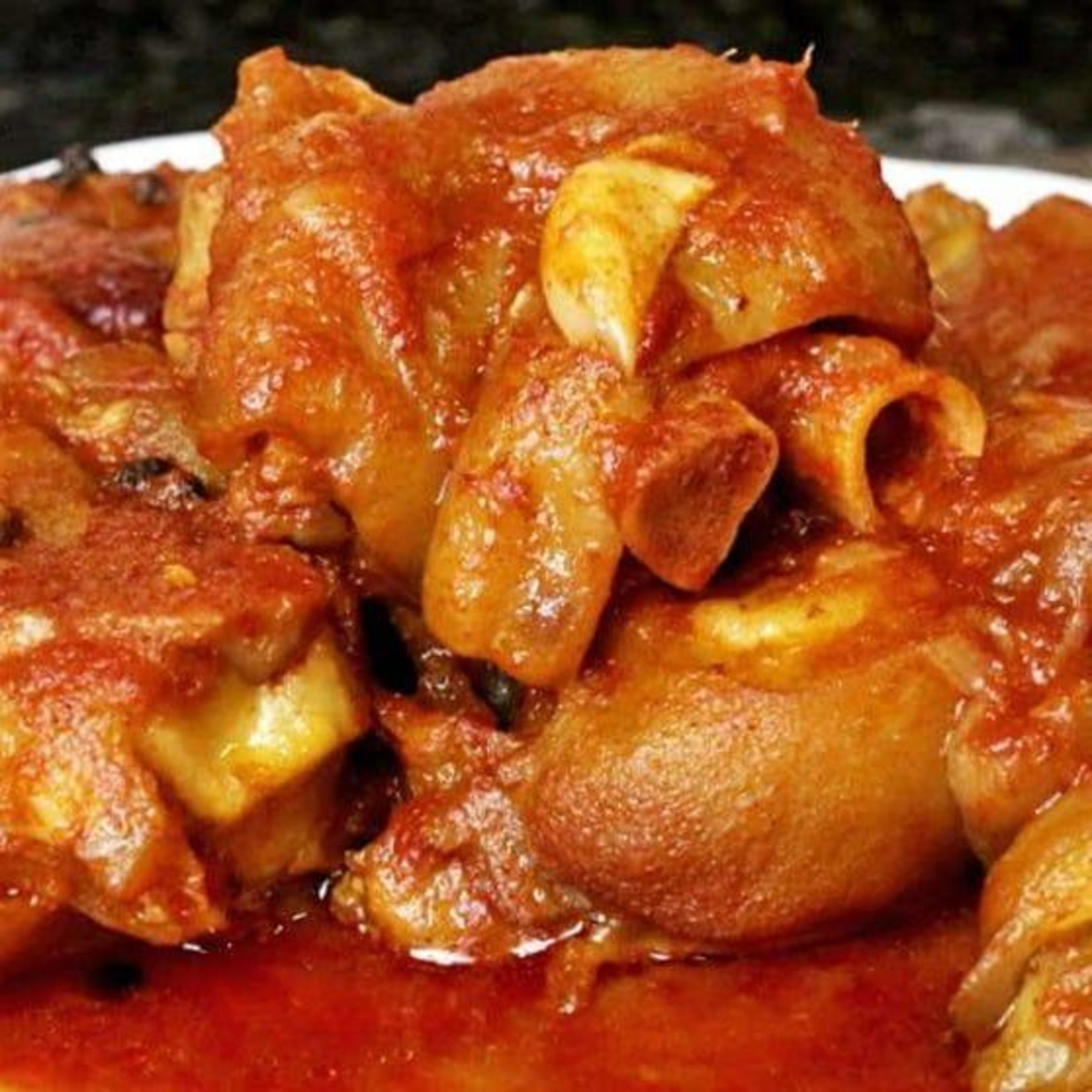 Pies de Cerdo en Salsa