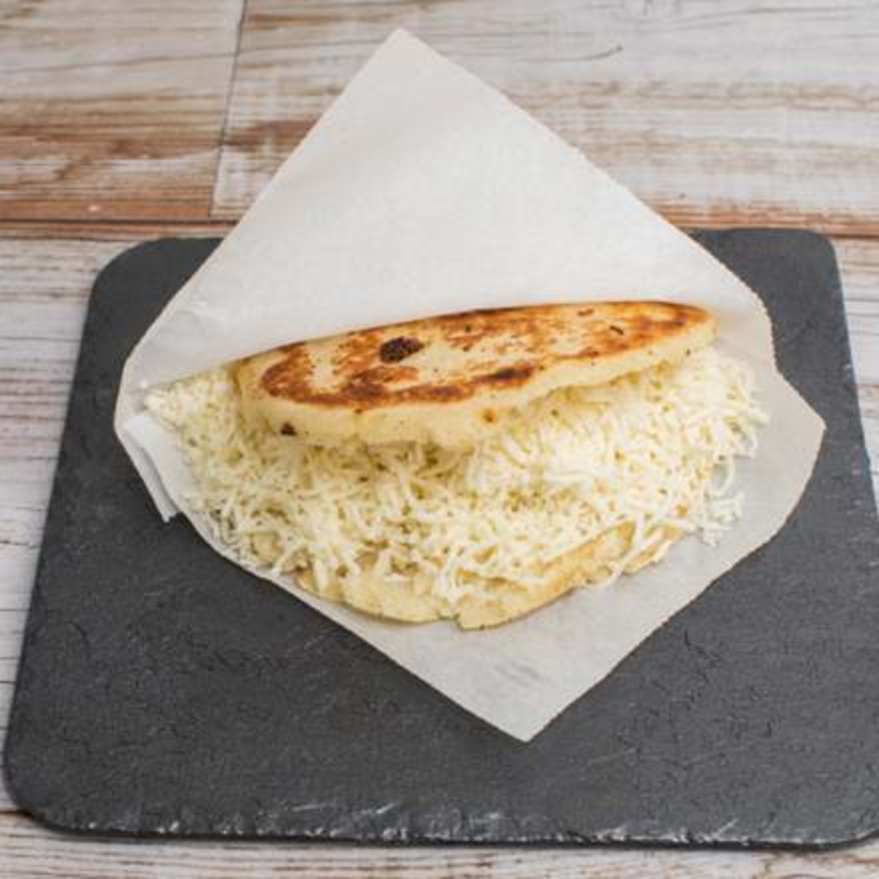 Arepa De Queso Latino