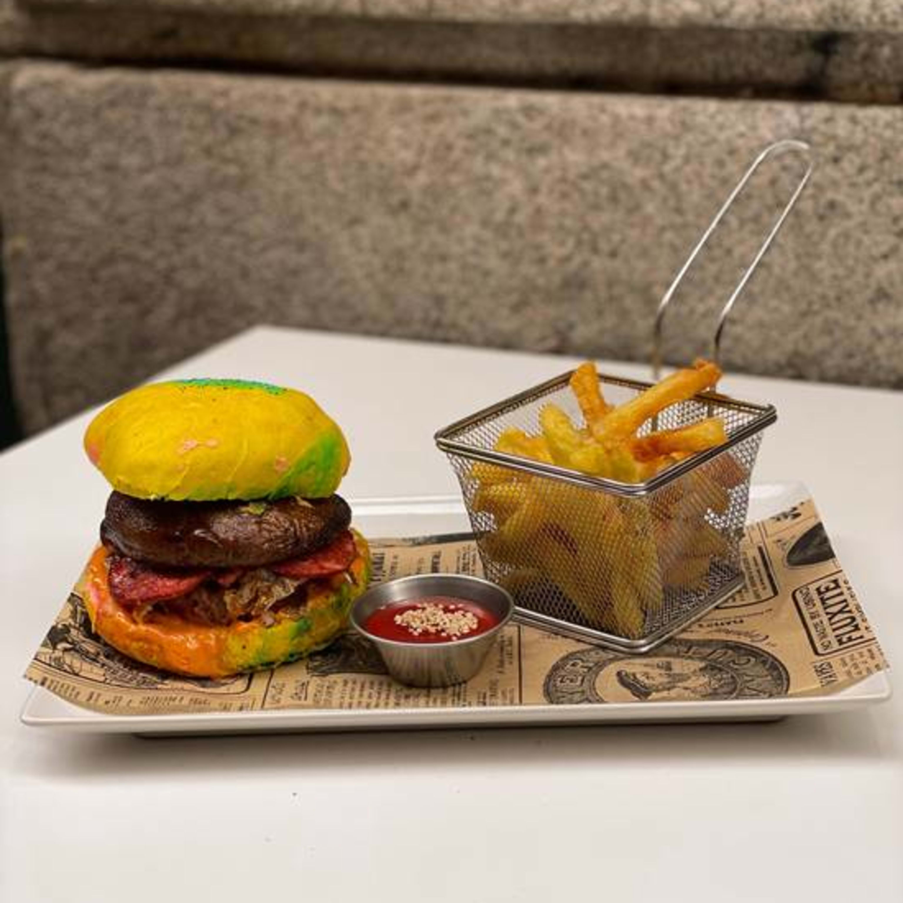 Gordon Blue Burger