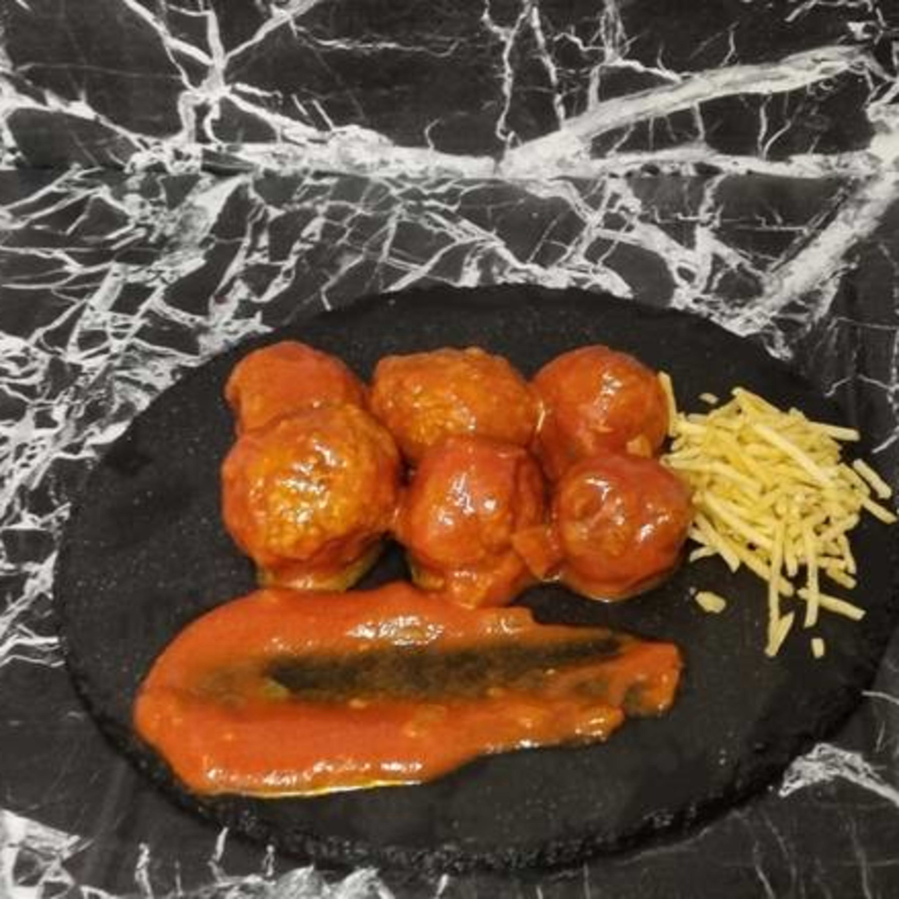 Albóndigas con Tomate