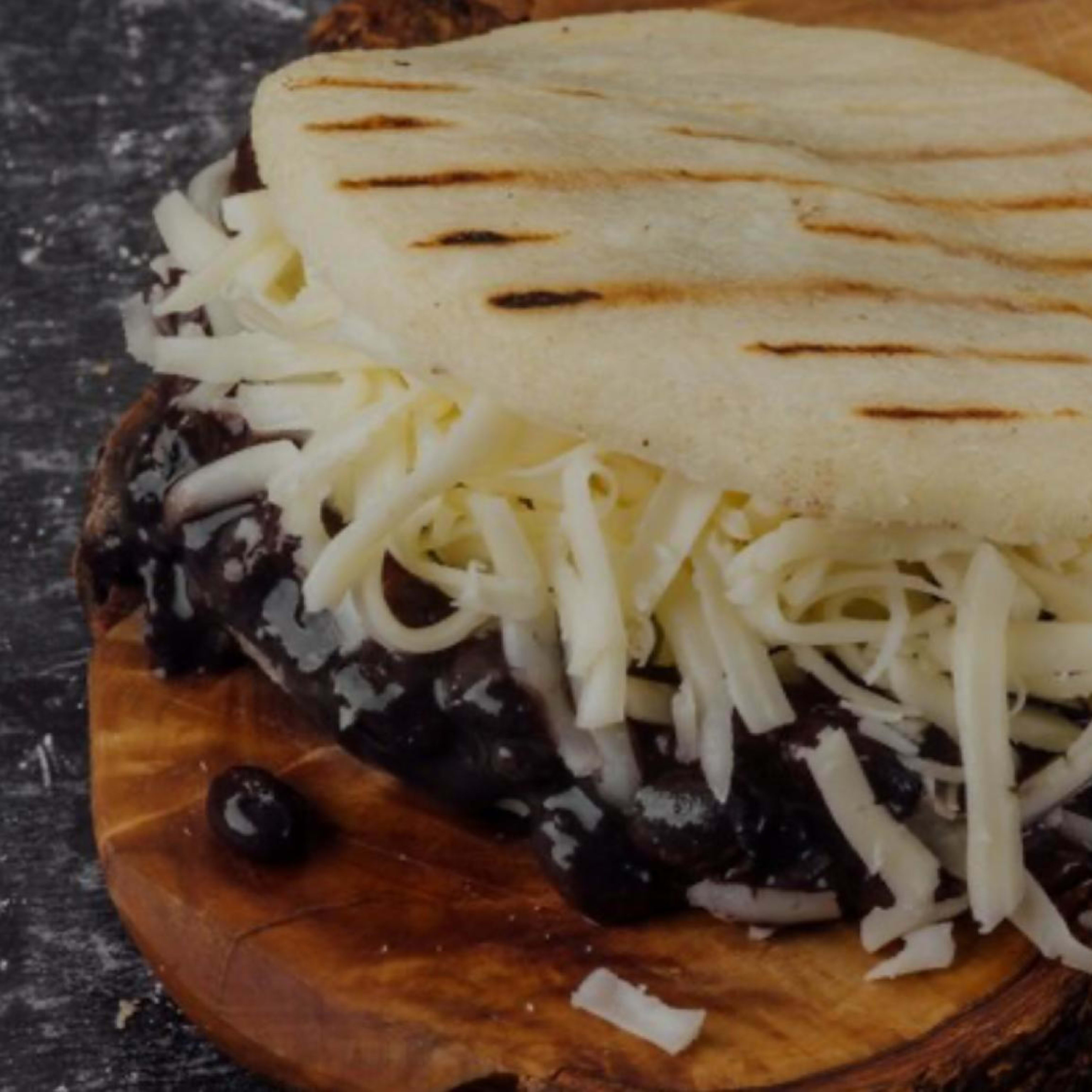 Arepa Dominó