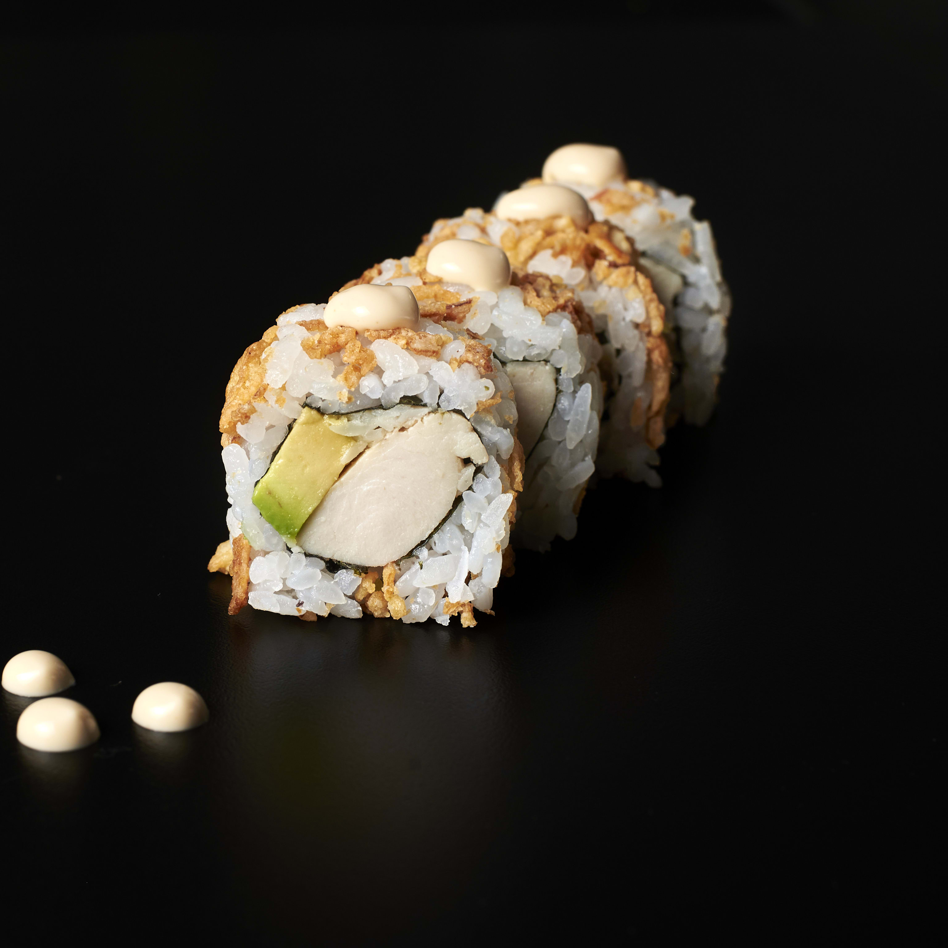 Uramaki de Pollo - 4 piezas