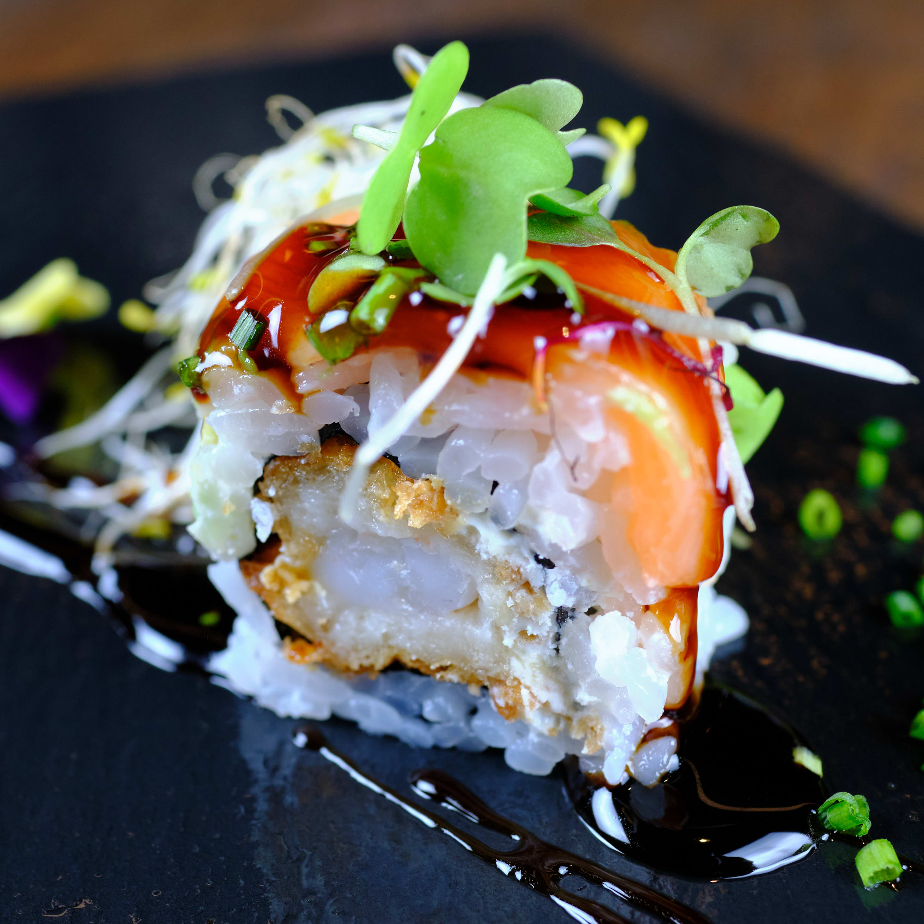 Ebi Sake Hotate Uramaki