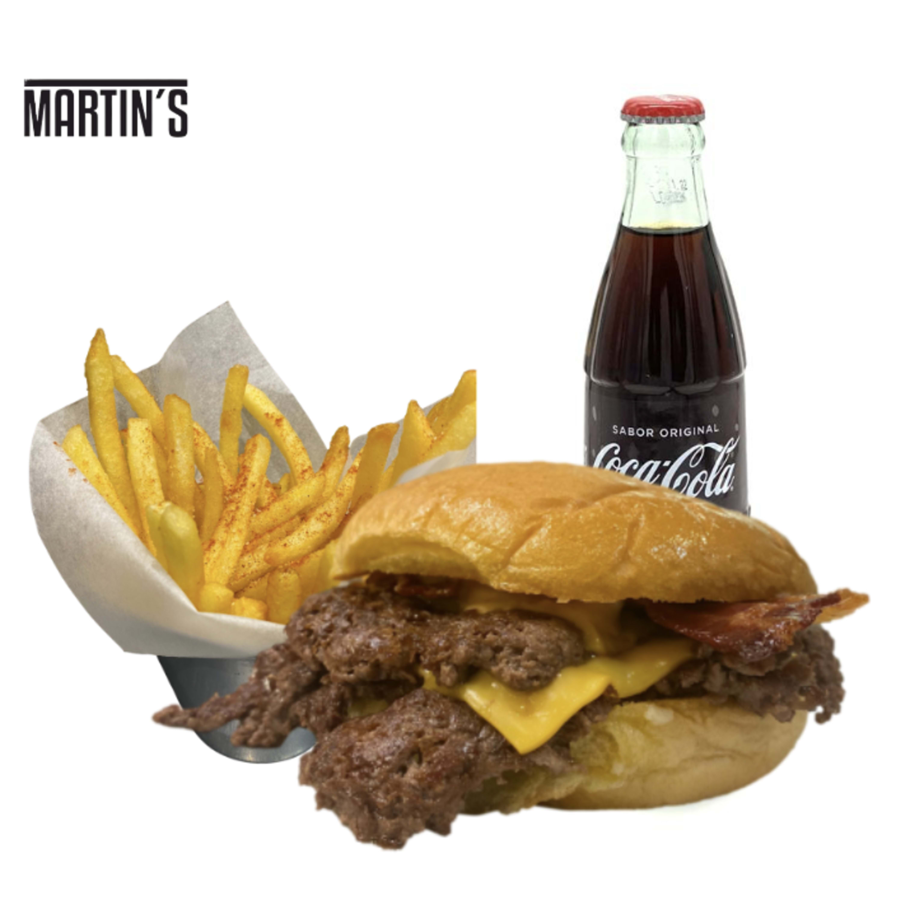 Hamburguesa, patatas y bebida