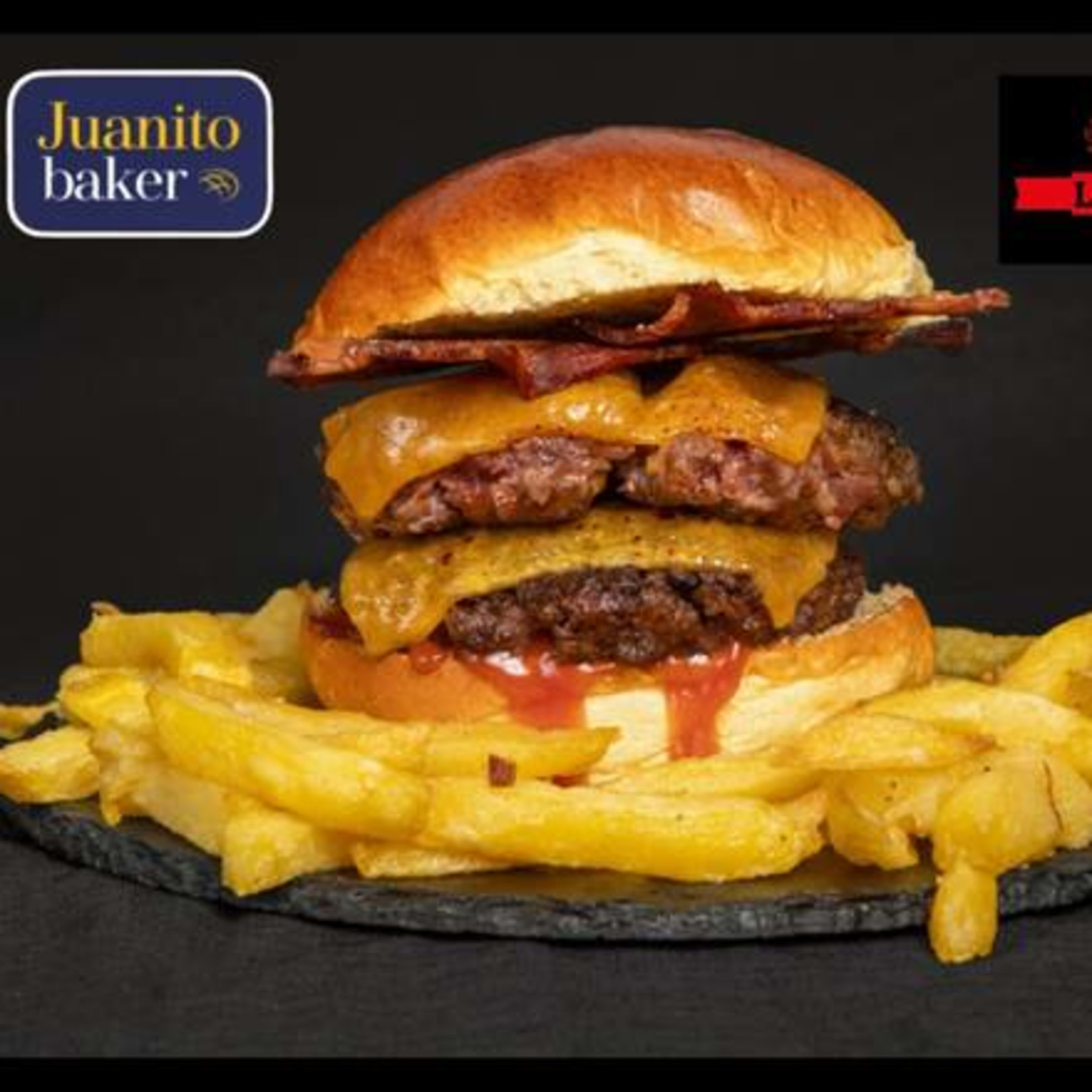 Hamburguesa La Doble y PATATAS
