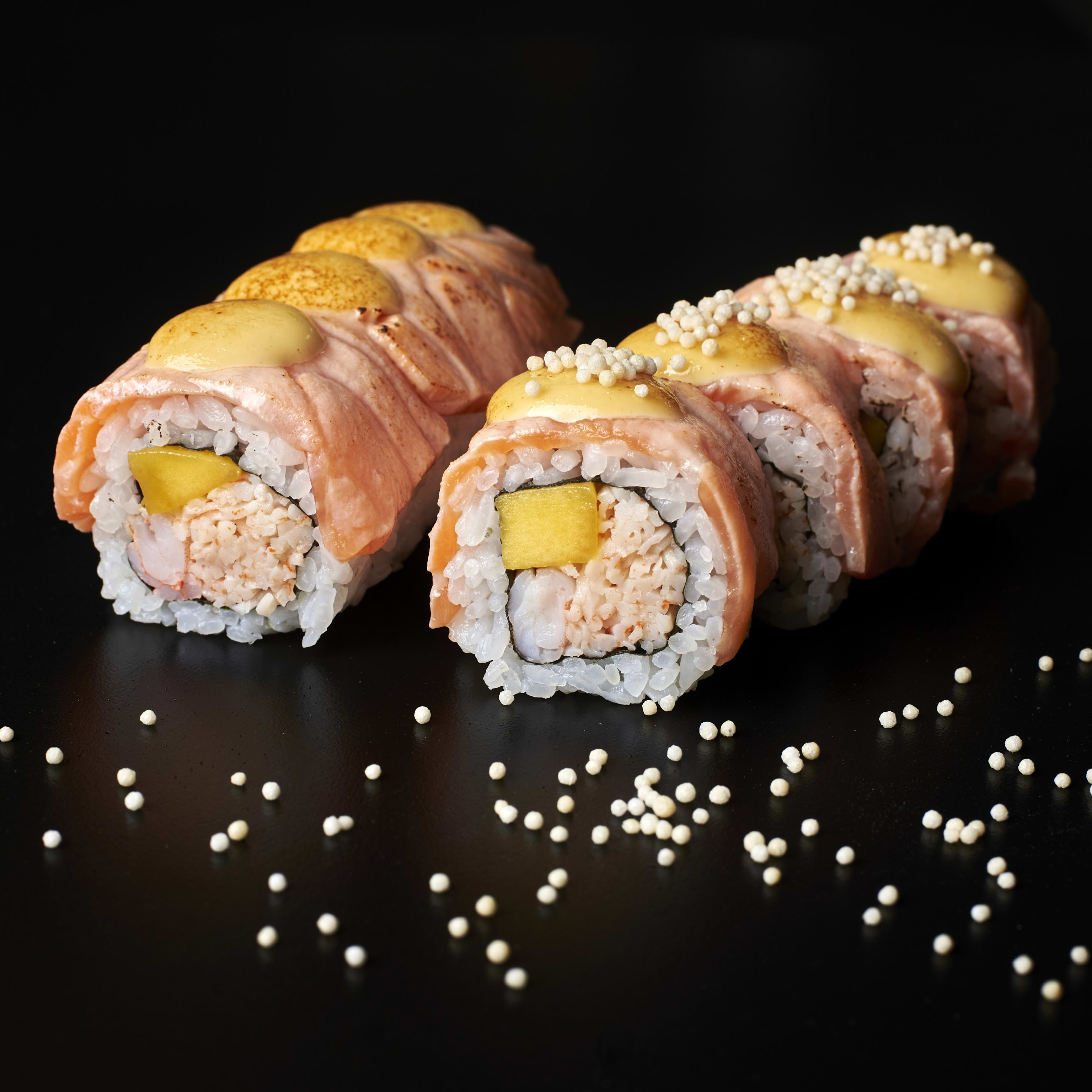 Uramaki salmón, miel y mostaza - 8 piezas