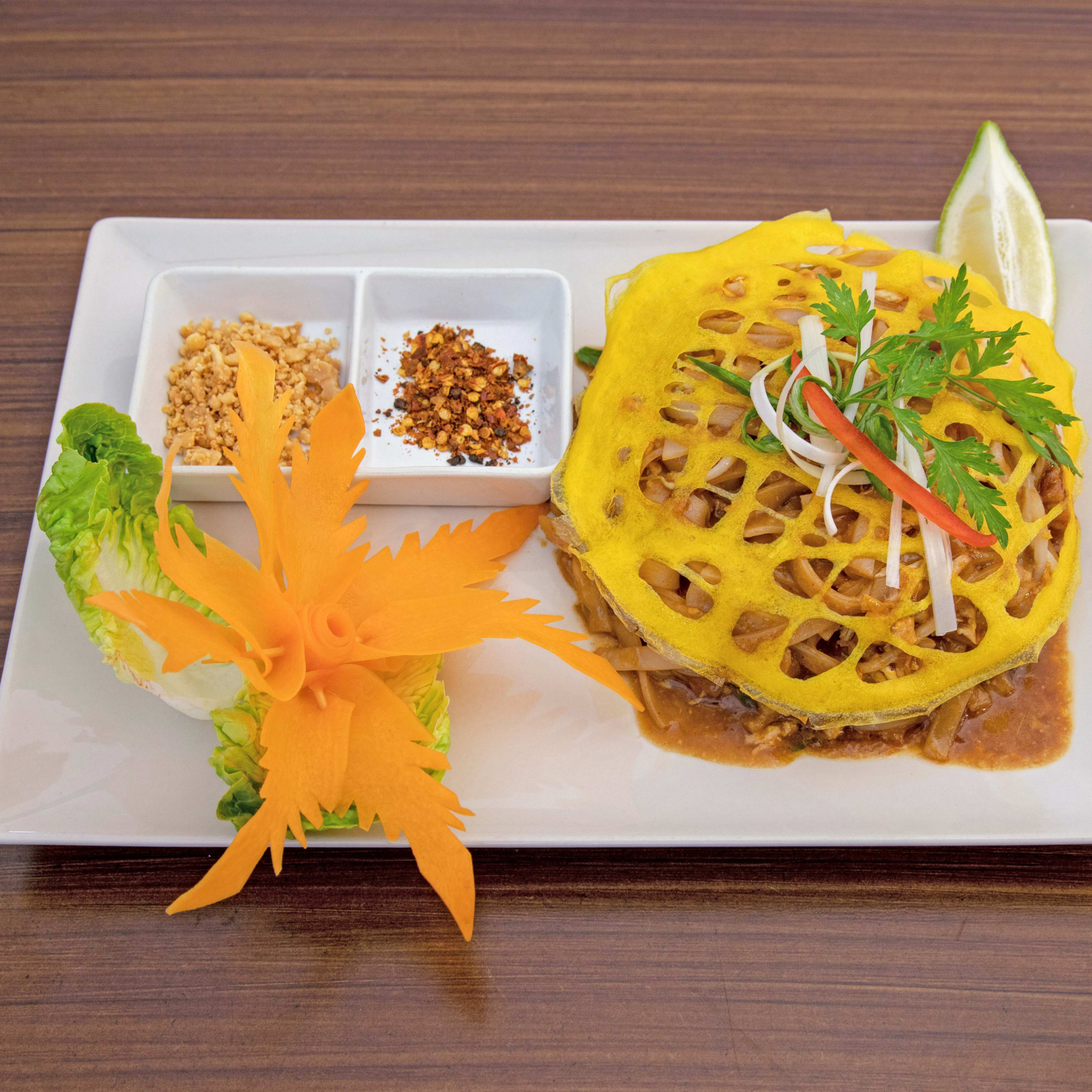 G1. PAD THAI