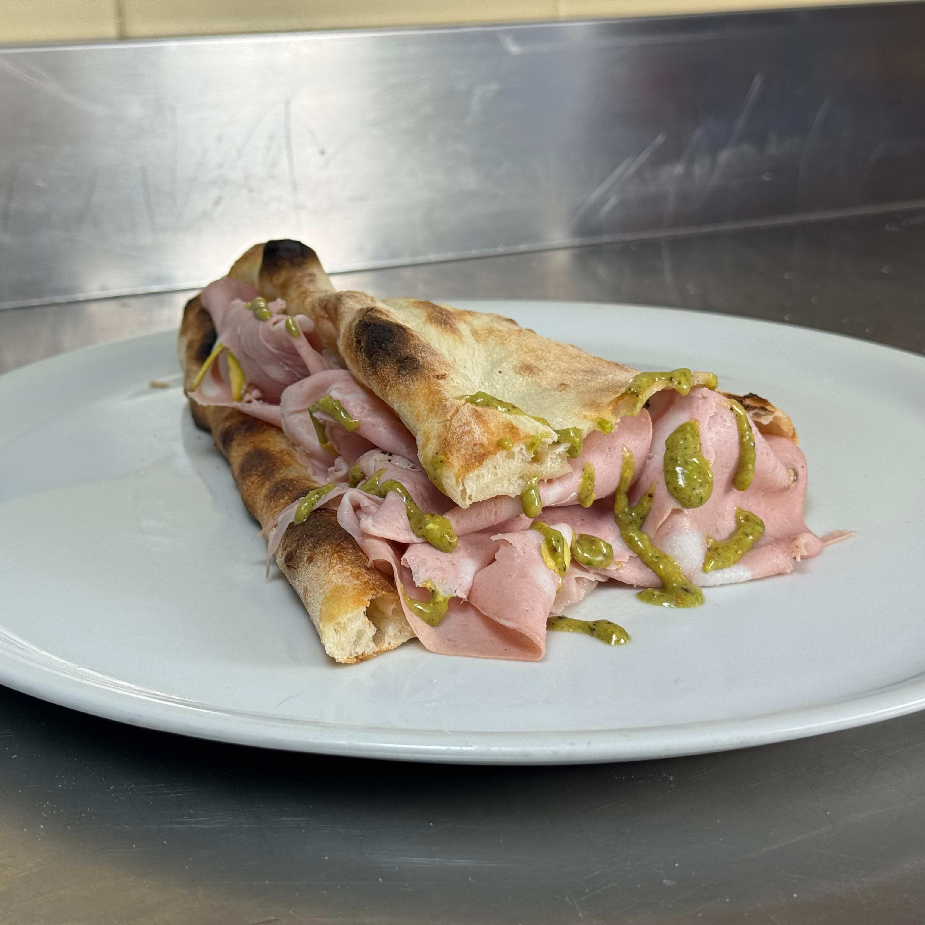 FOCACCIA MORTADELLA.