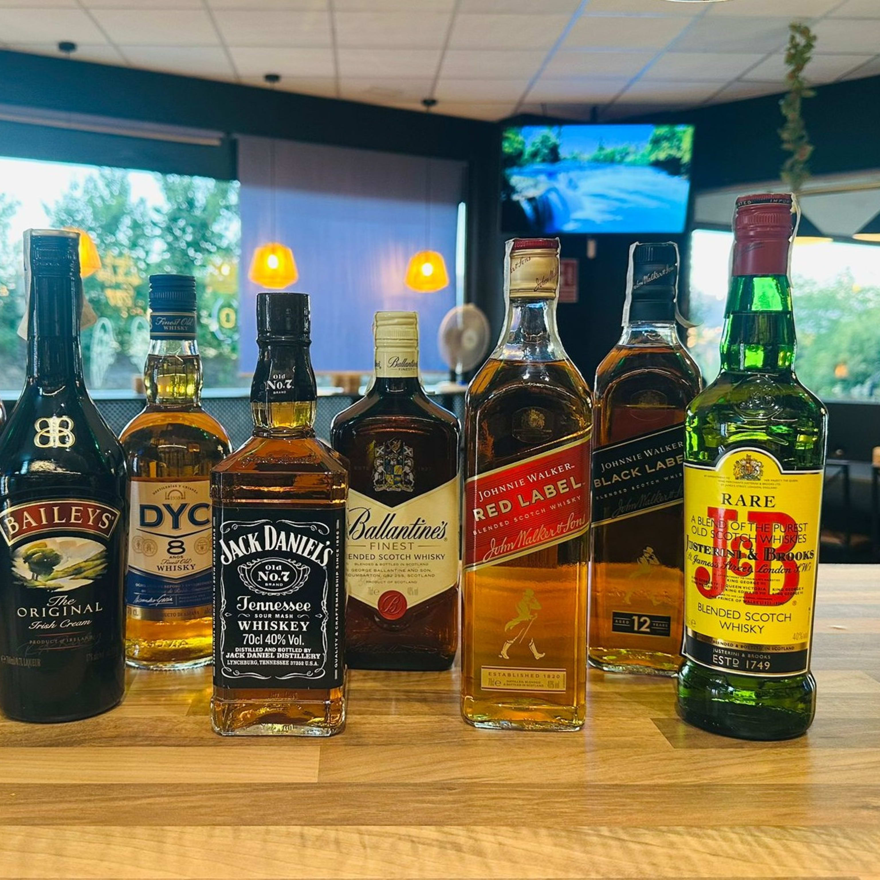 BOTELLAS DE WHISKY