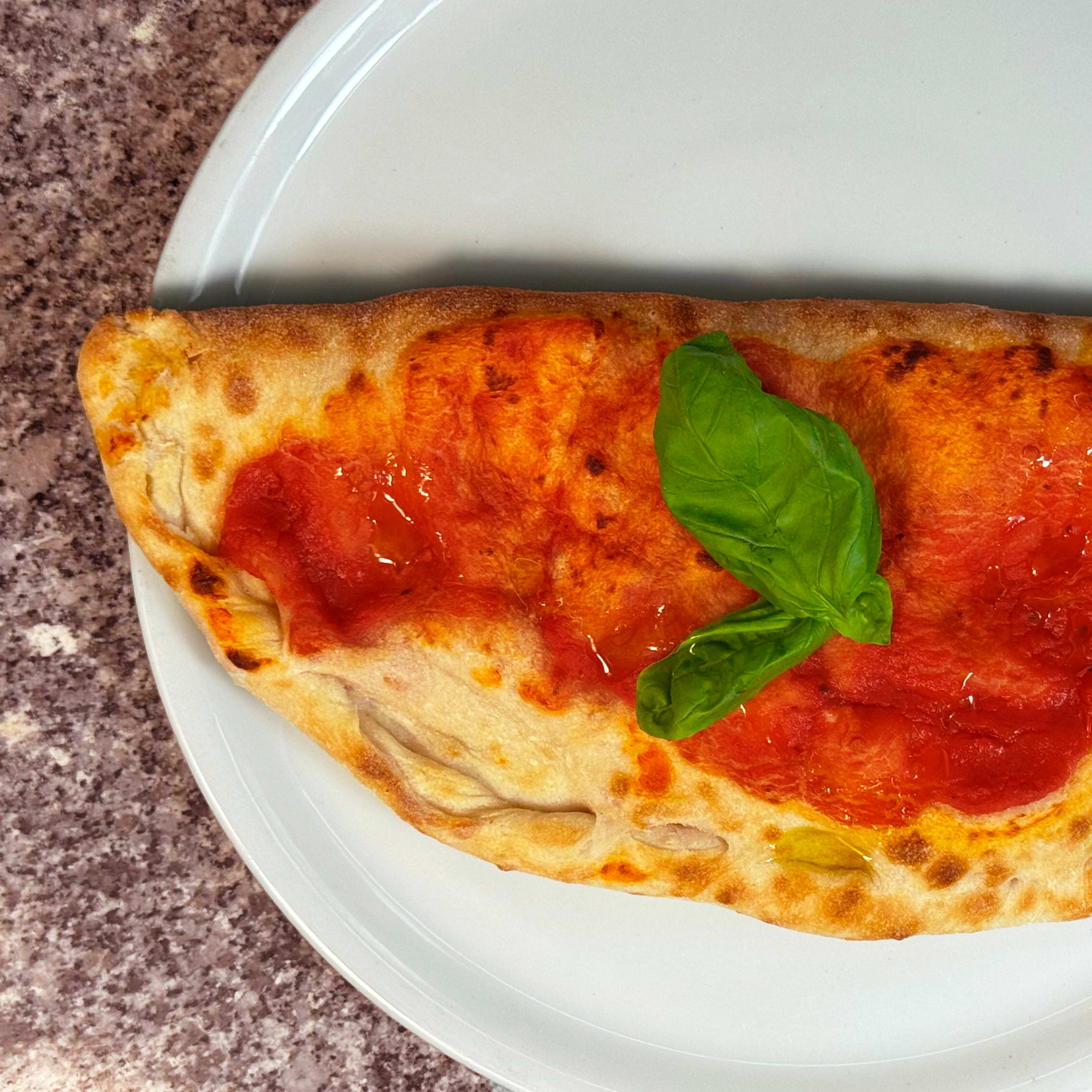 Calzone Diavola y Cebolla
