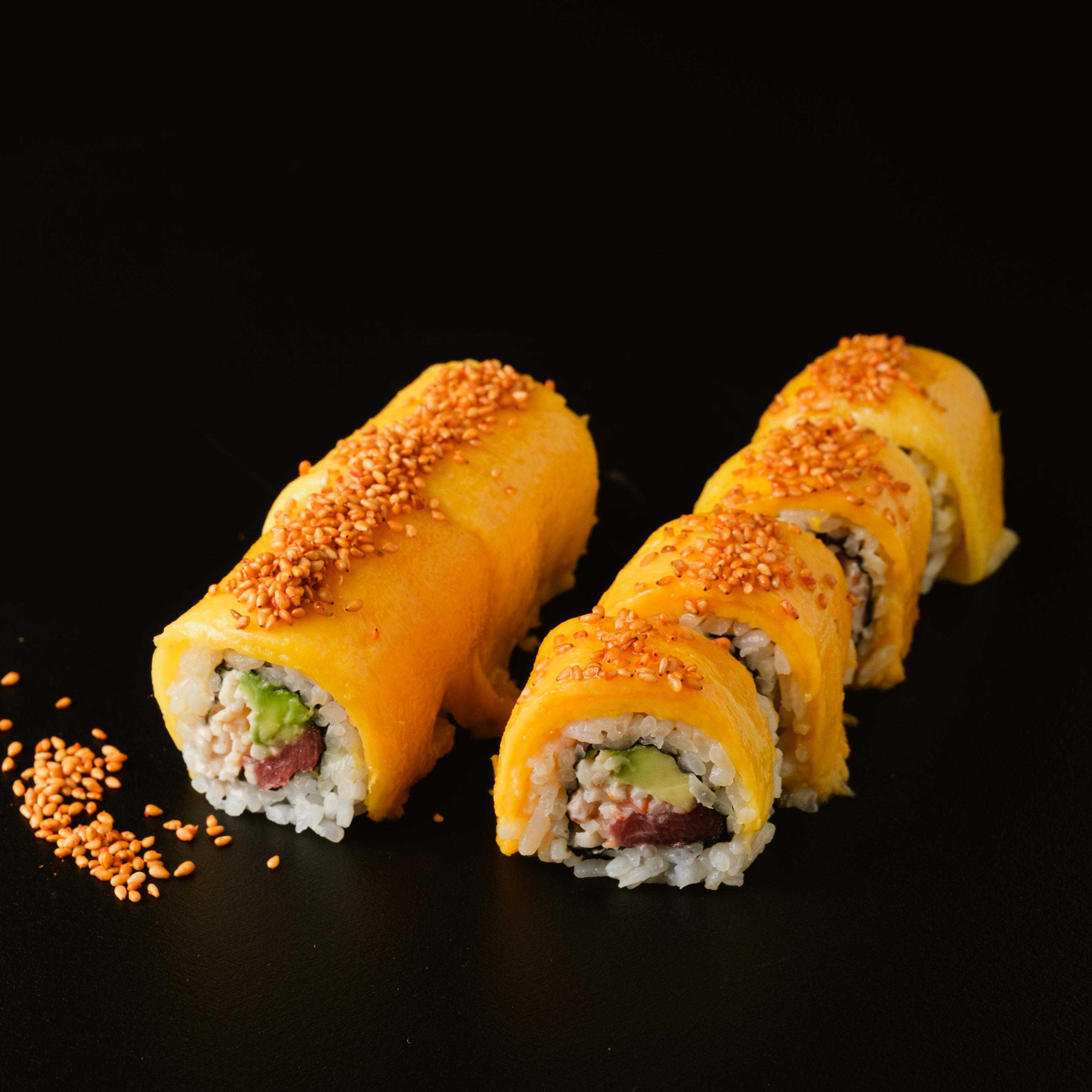 Uramaki mango y atún rojo - 8 piezas