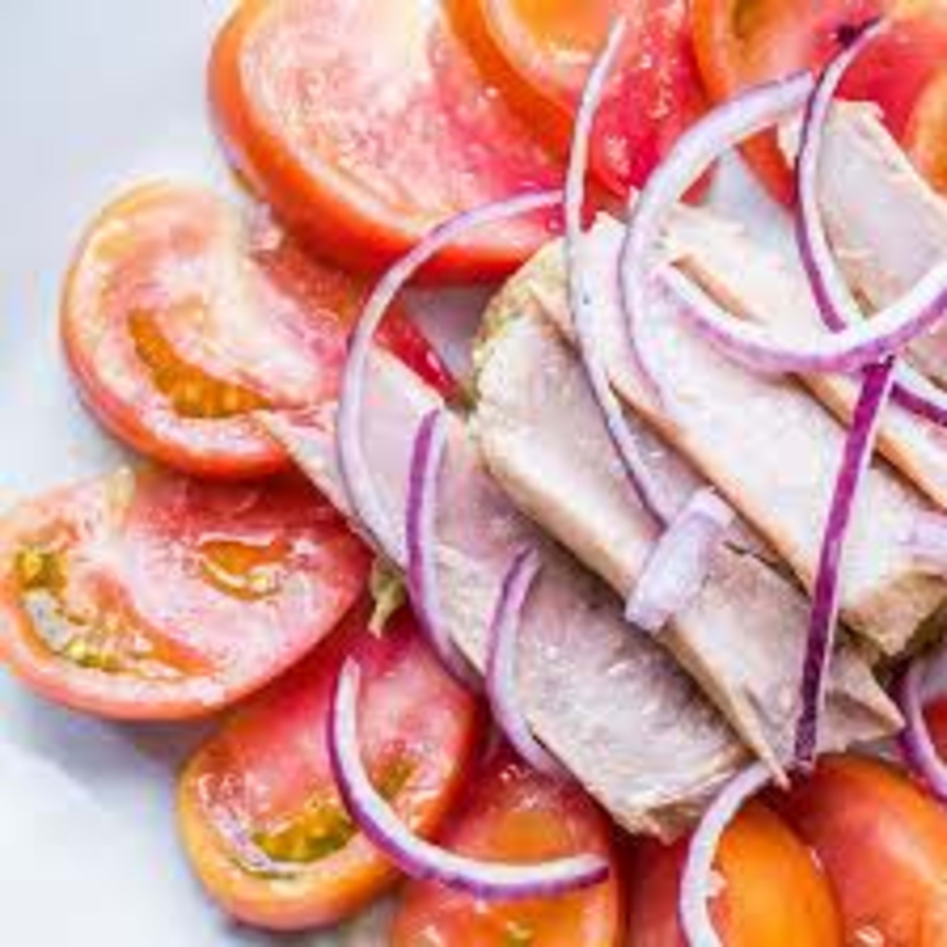 Ensalada de Tomate y Bonito del Norte