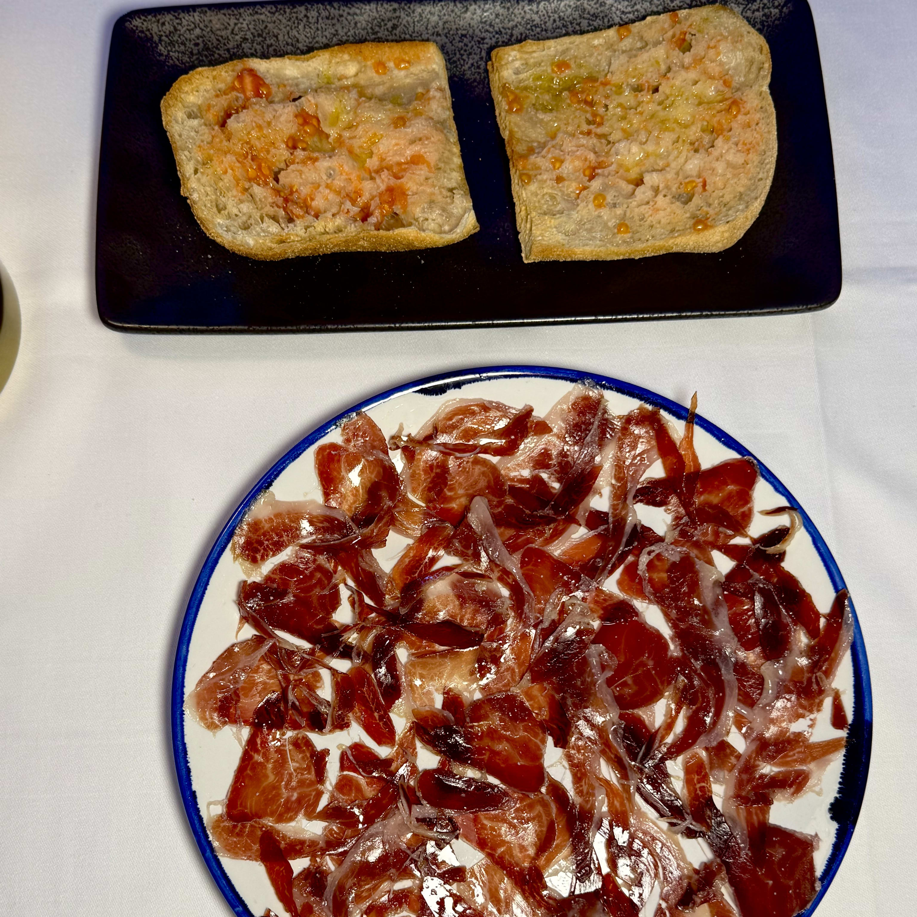 Jamón Ibérico 100% 90gr y Pan Cristal con Tomate y Aceite de Oliva Extra Virgen