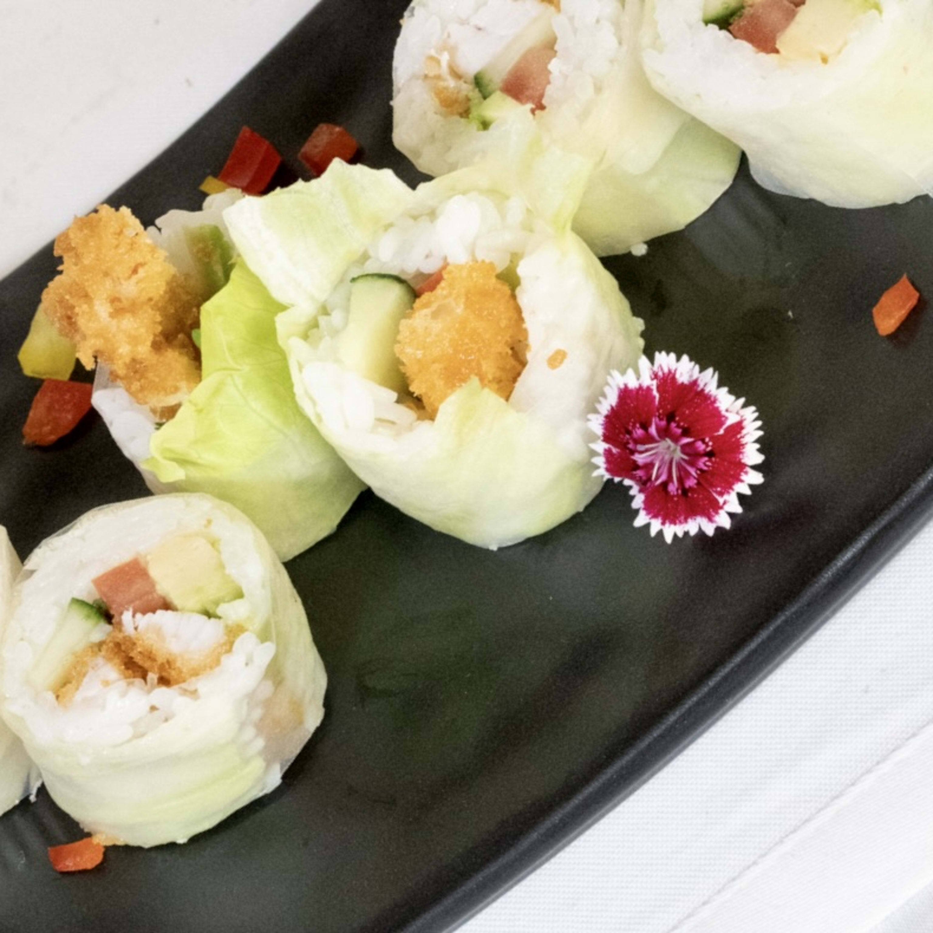 928-GREEN KATSU ROLL (8 PCS)  D