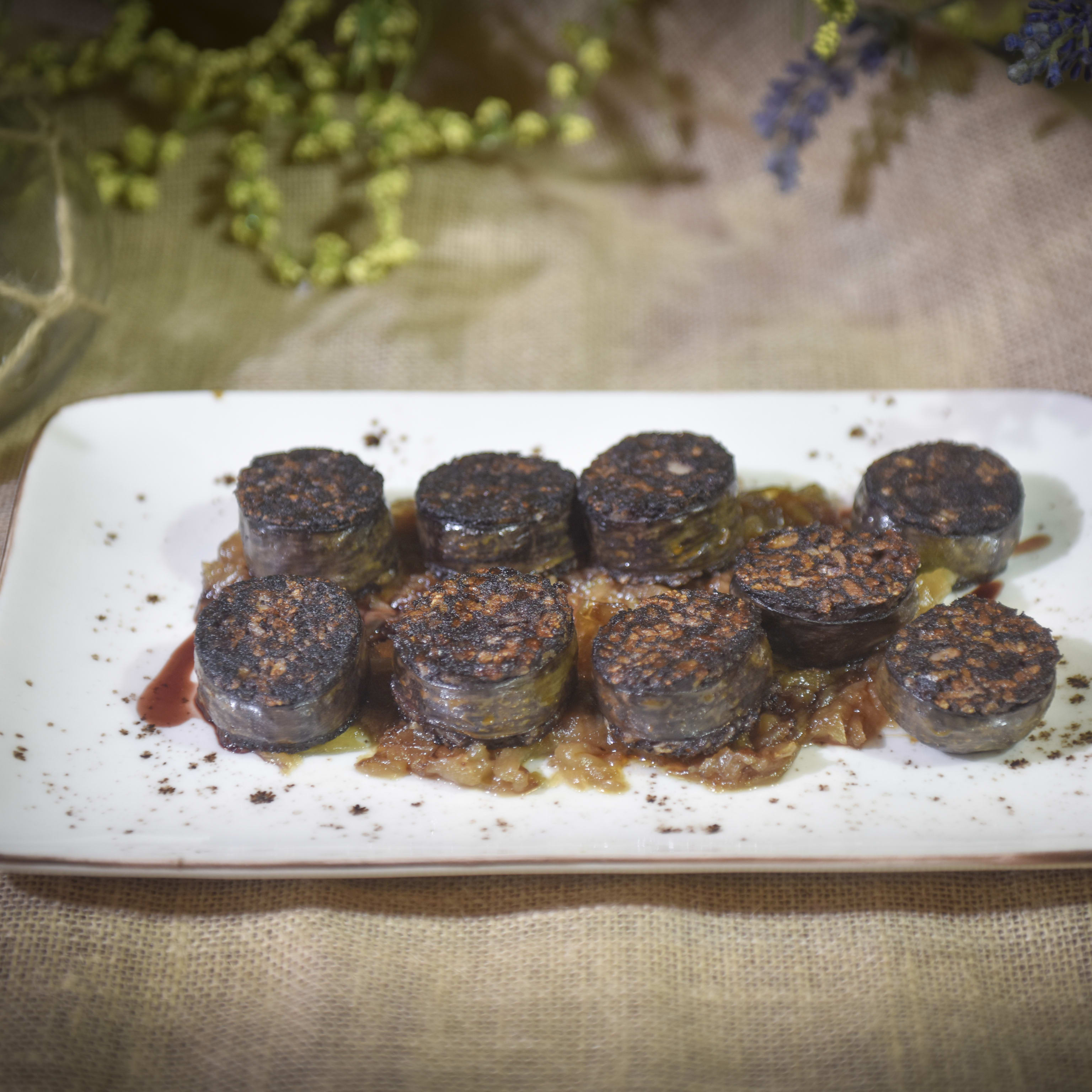 18. Morcilla con cebolla caramelizada