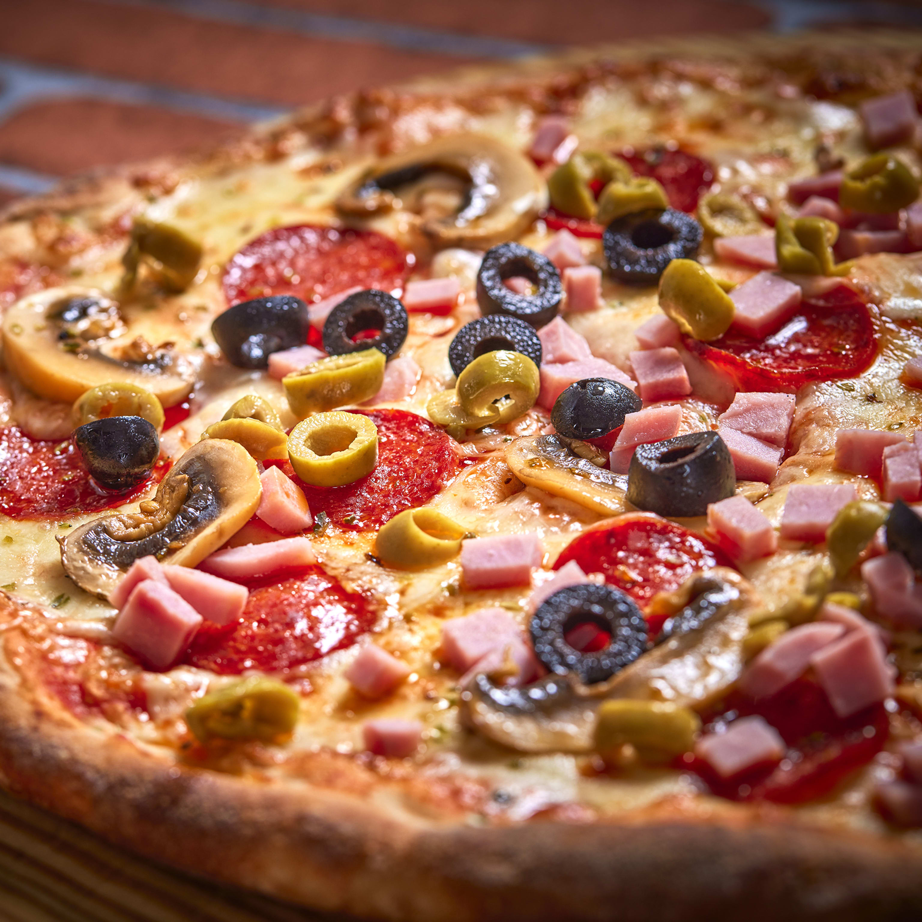 Pizza Miley Cyrus (M)