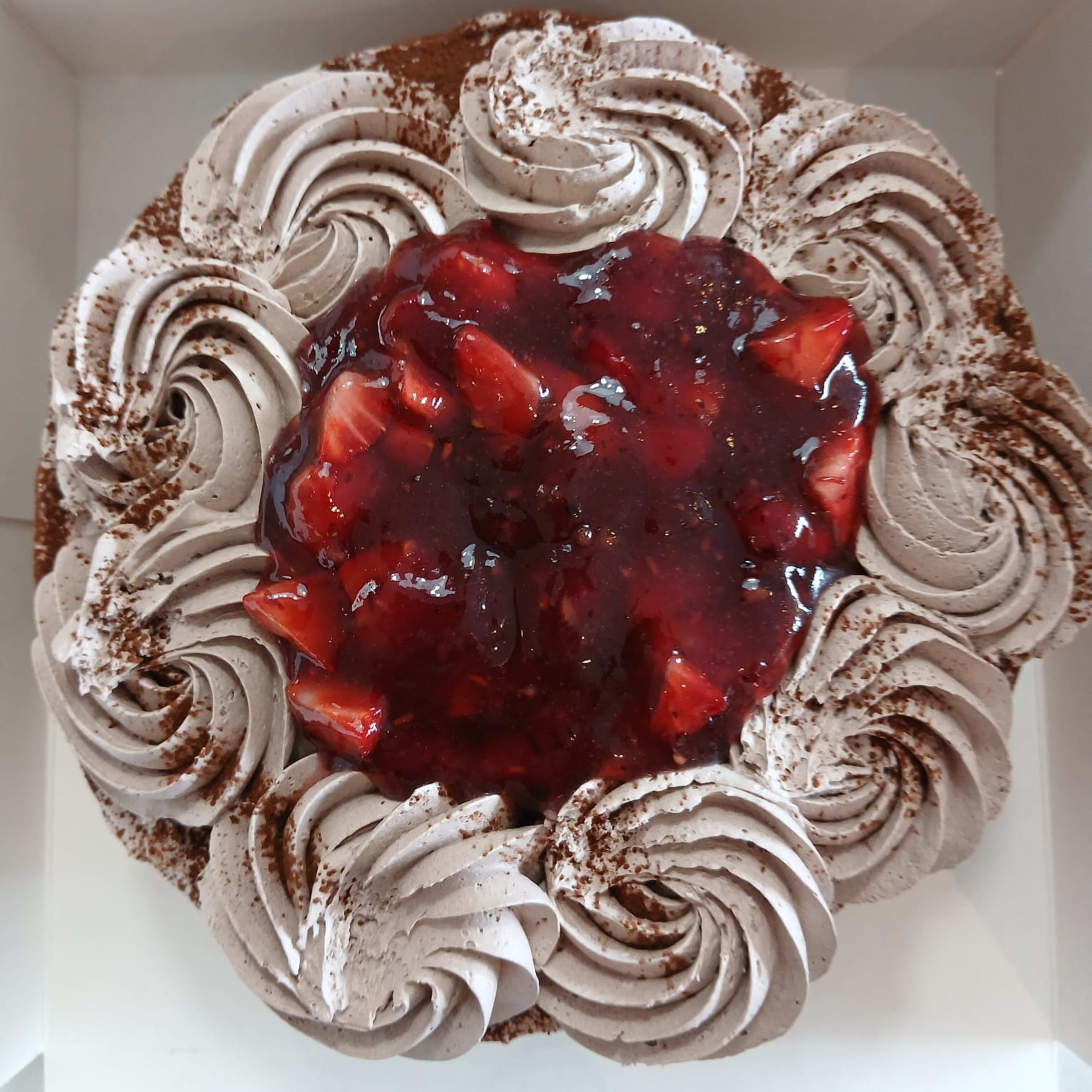 Tarta de Nutella, Nata y Frutos Rojos