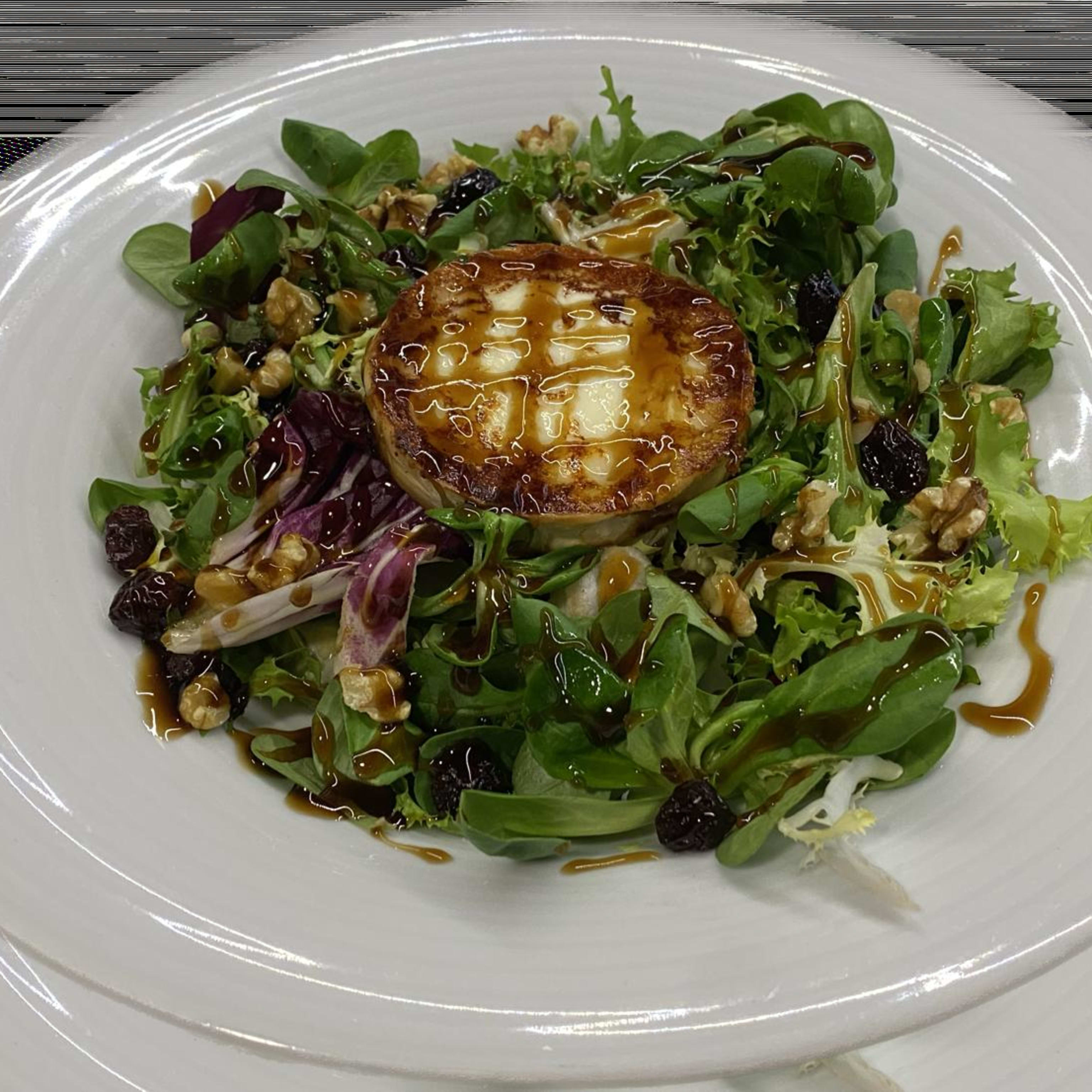 Ensalada de Queso Tibio 