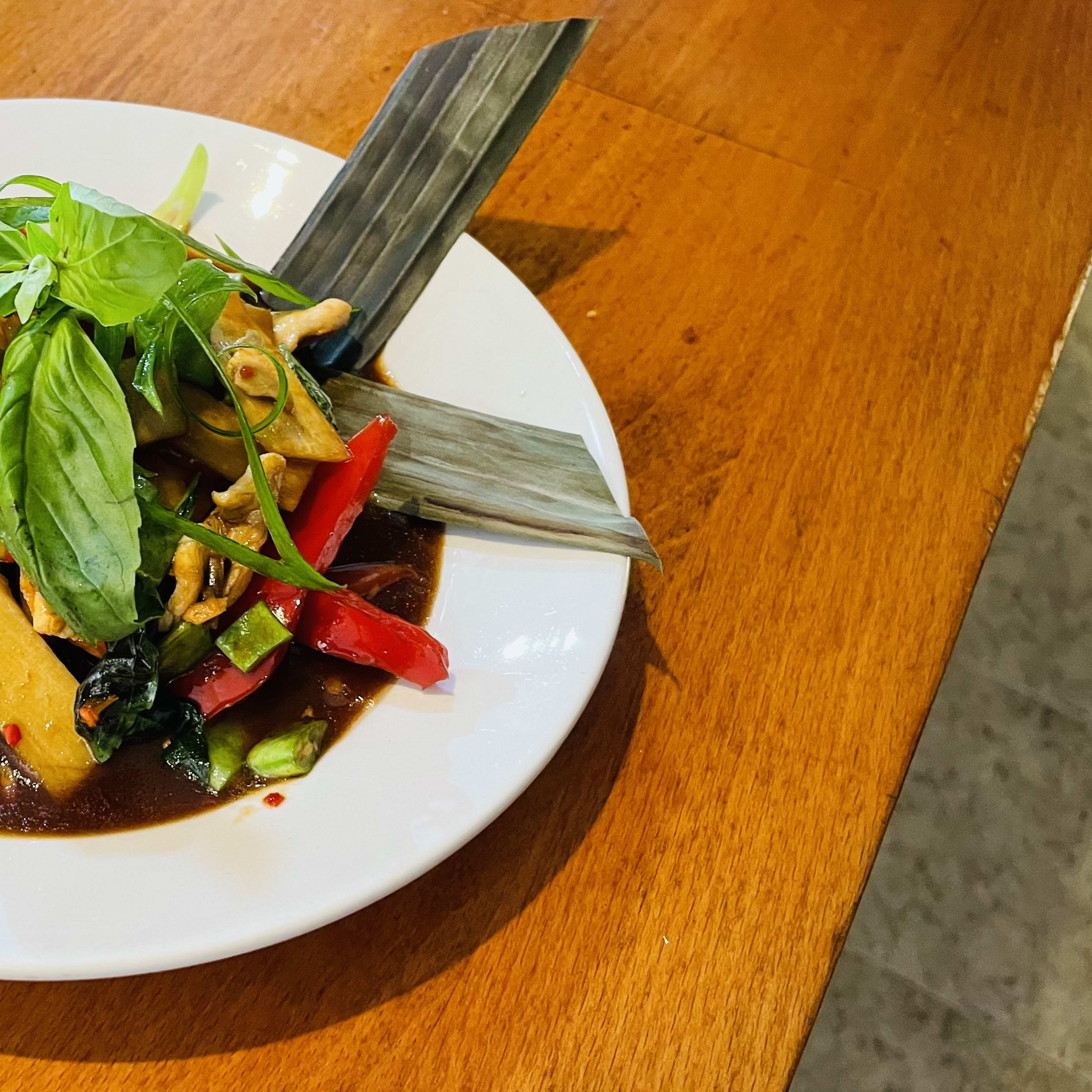 WOK2. PAD KRA PAO