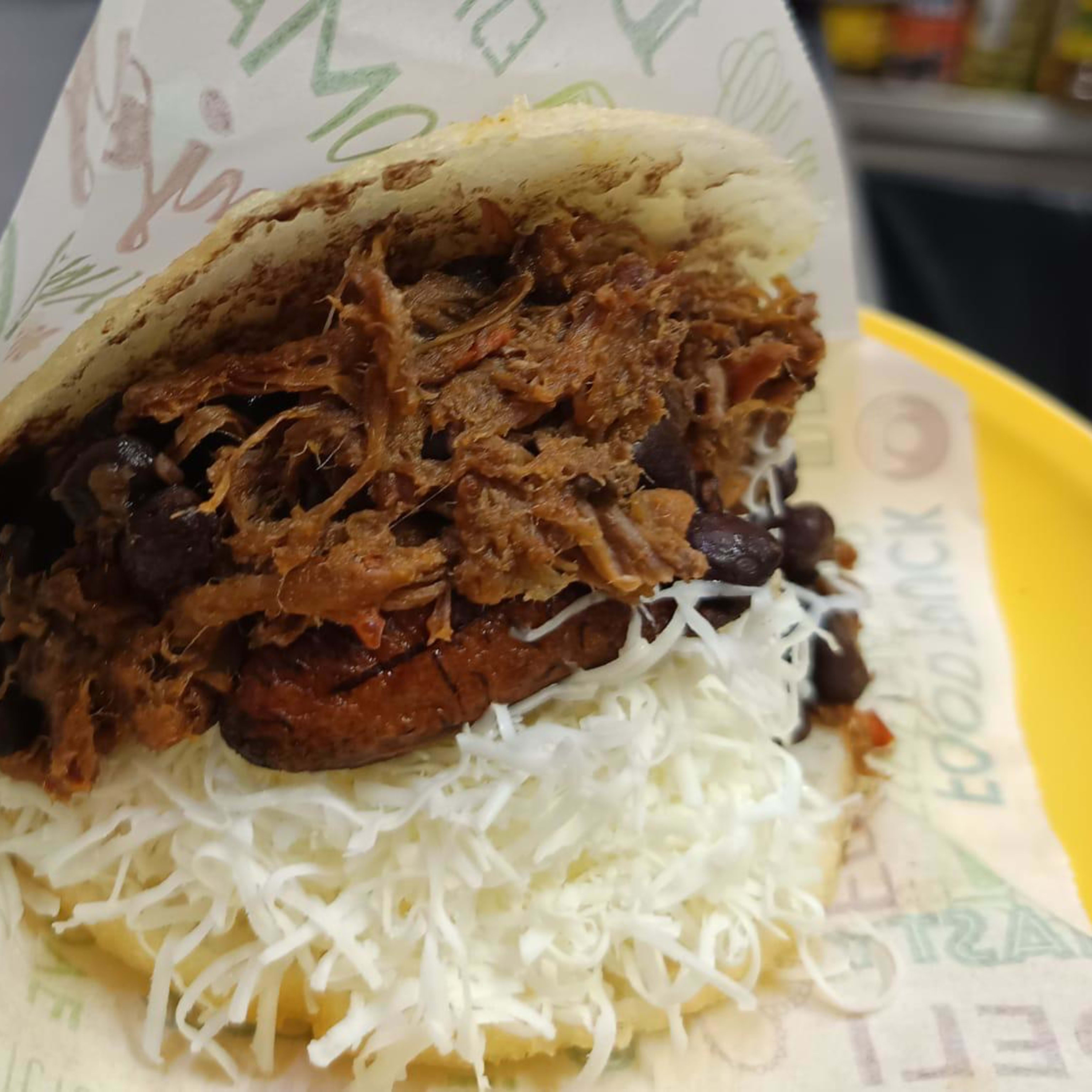 Arepa de Pabellon