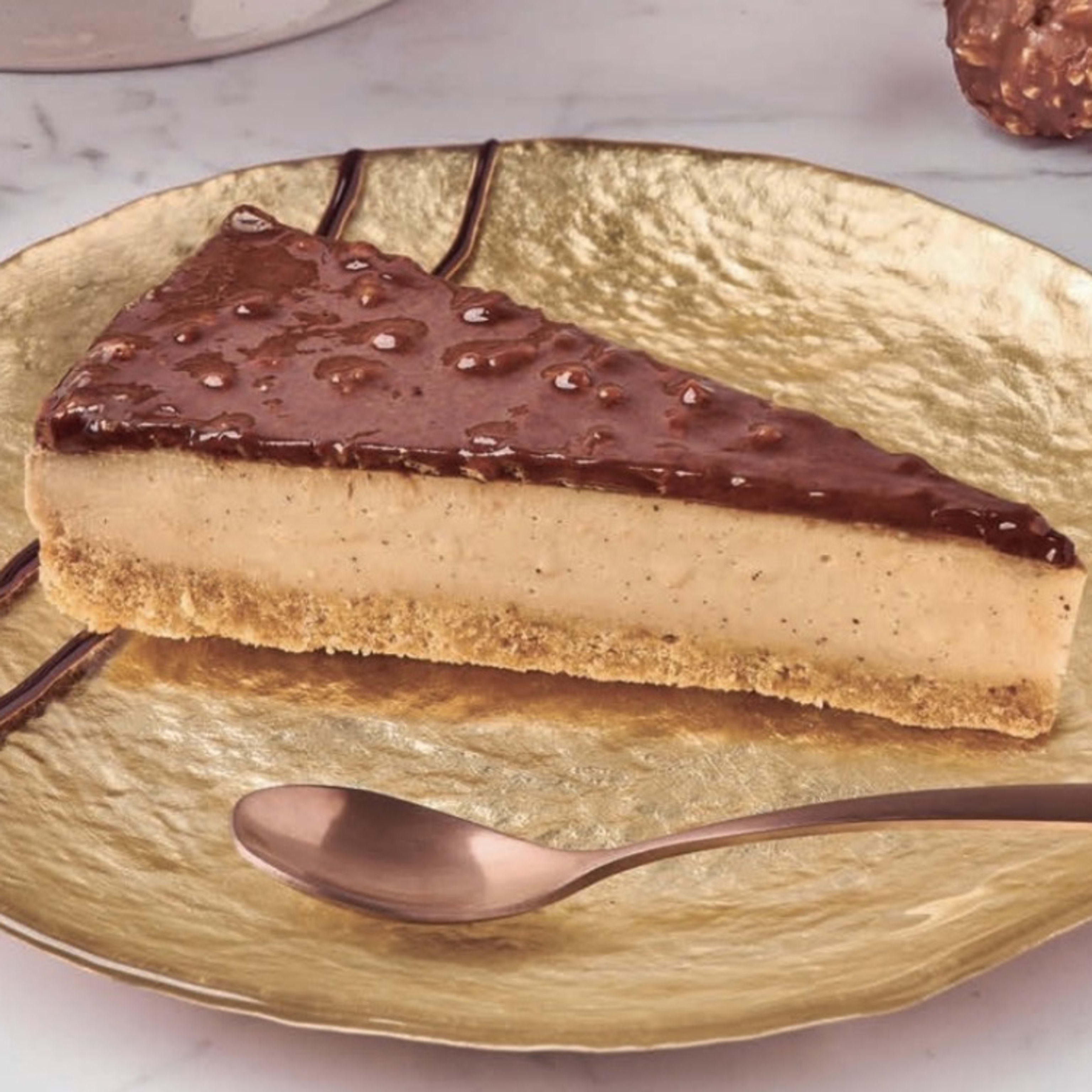 Tarta bombón de chocolate y avellanas