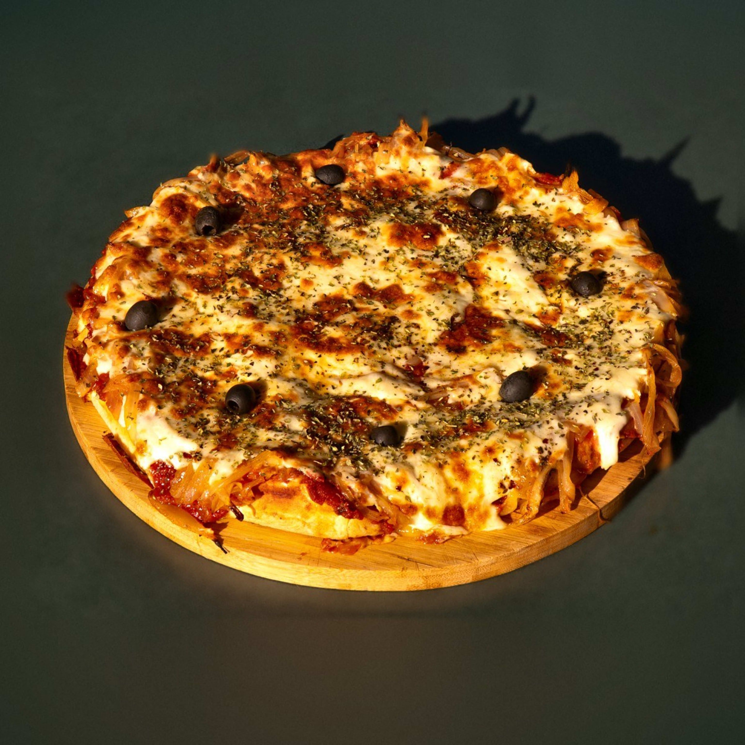 Pizza fugazzeta familiar