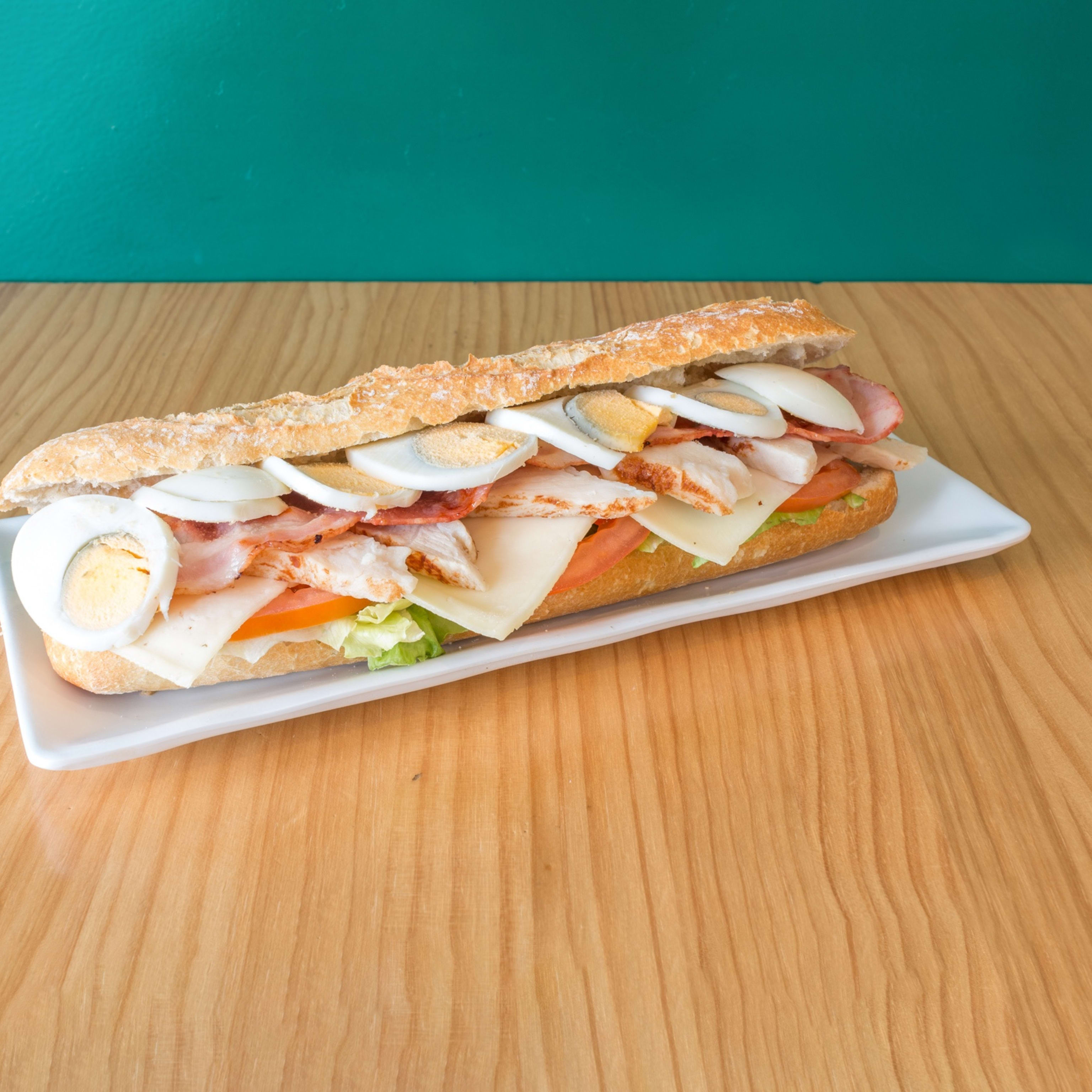 Bocadillo especial Pan y Pasta