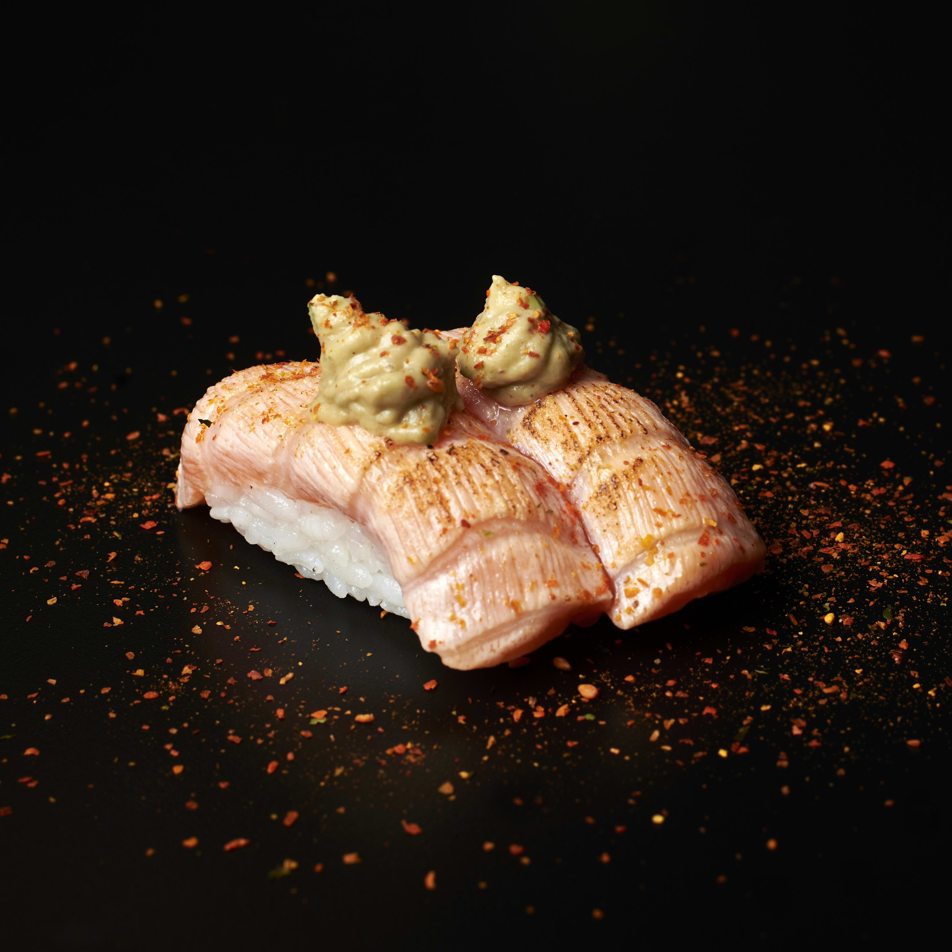 Nigiri de Salmón con Guacamole