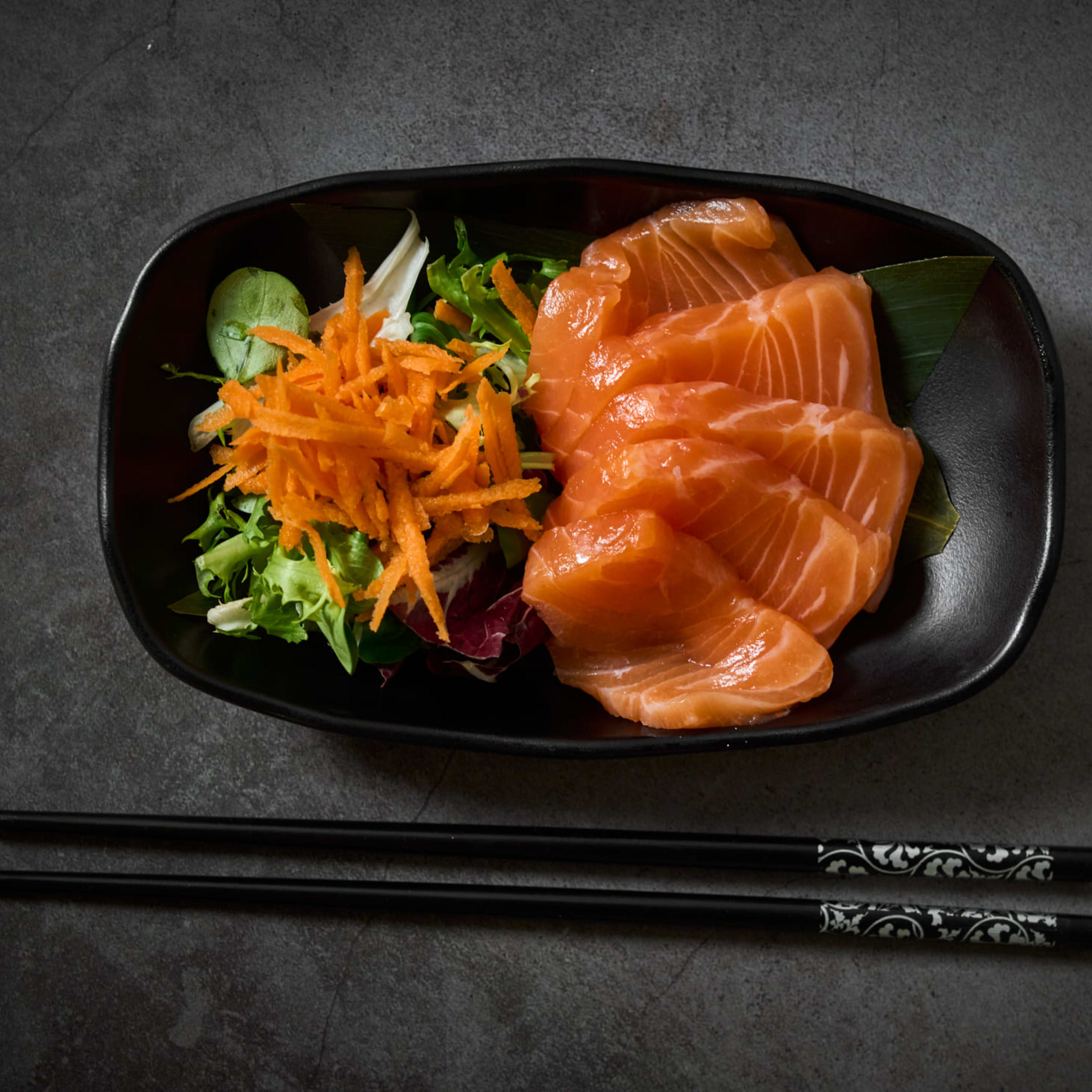 Sashimi de salmón de 6 piezas