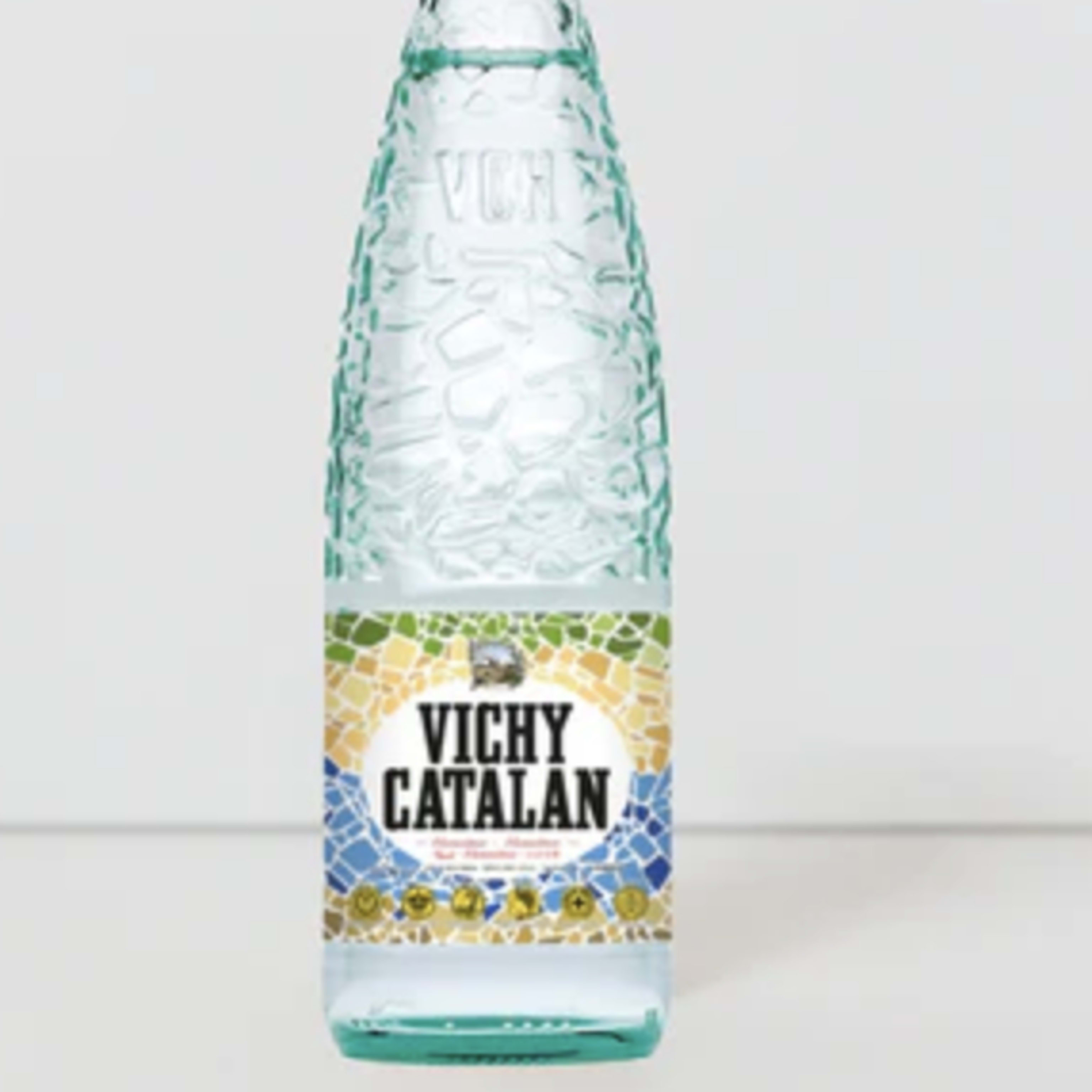 AGUA CON GAS