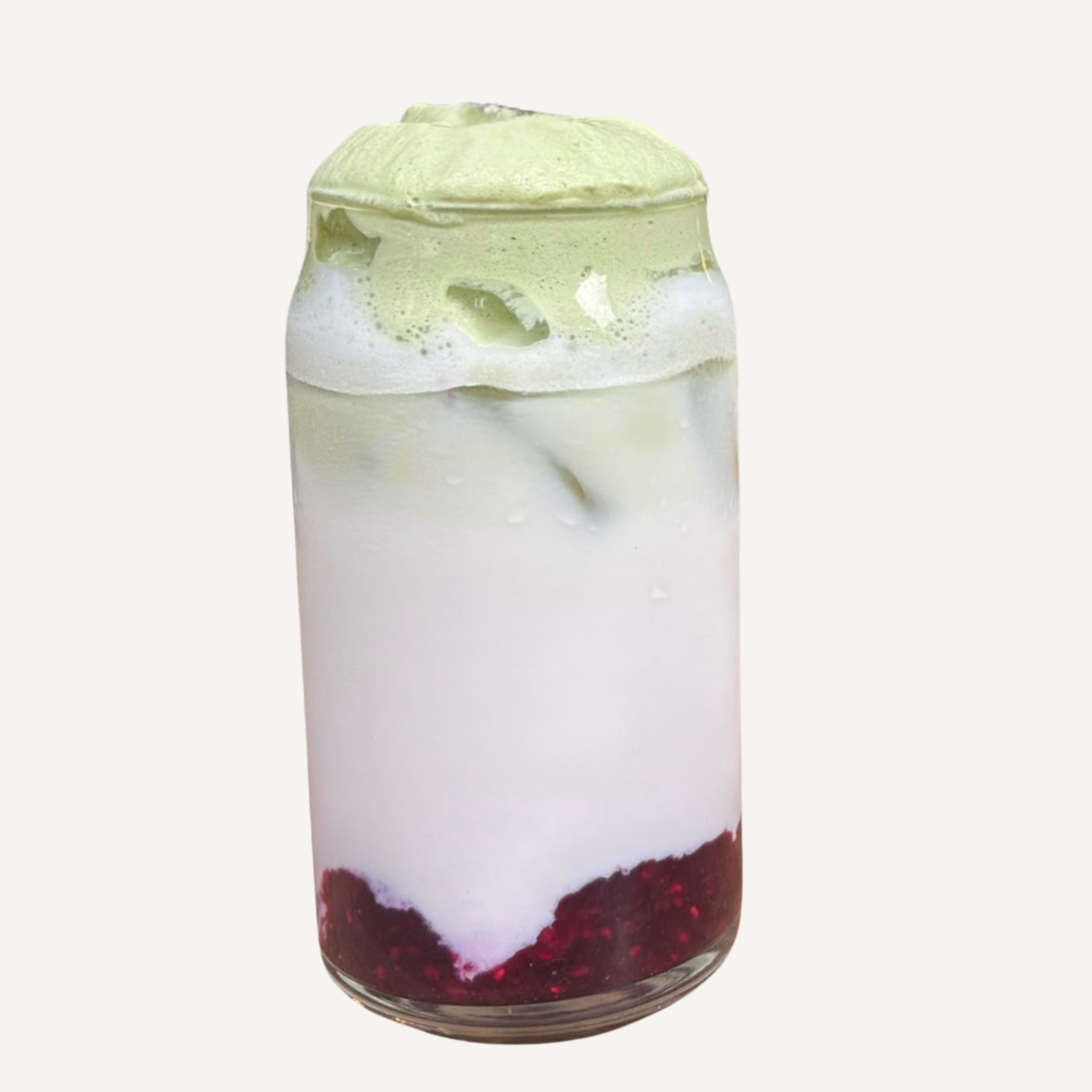 Matcha frutos de temporada y cold foam