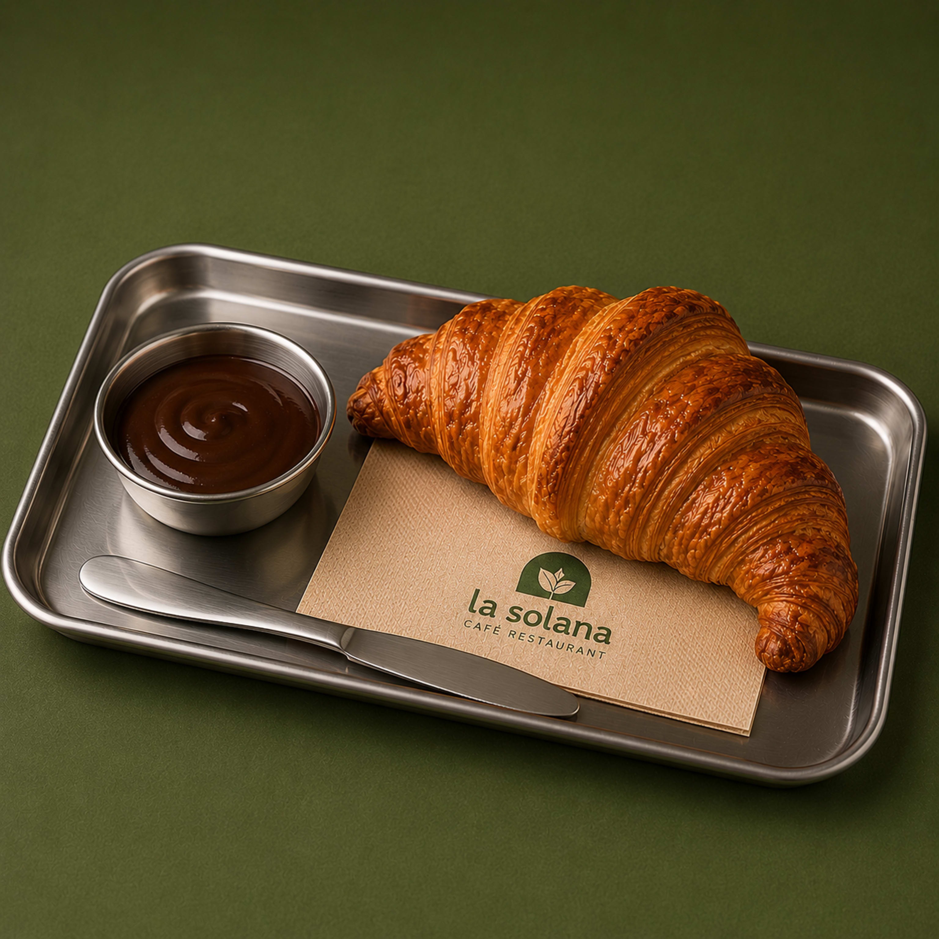 CROISSANT CON NUTELLA CASERA