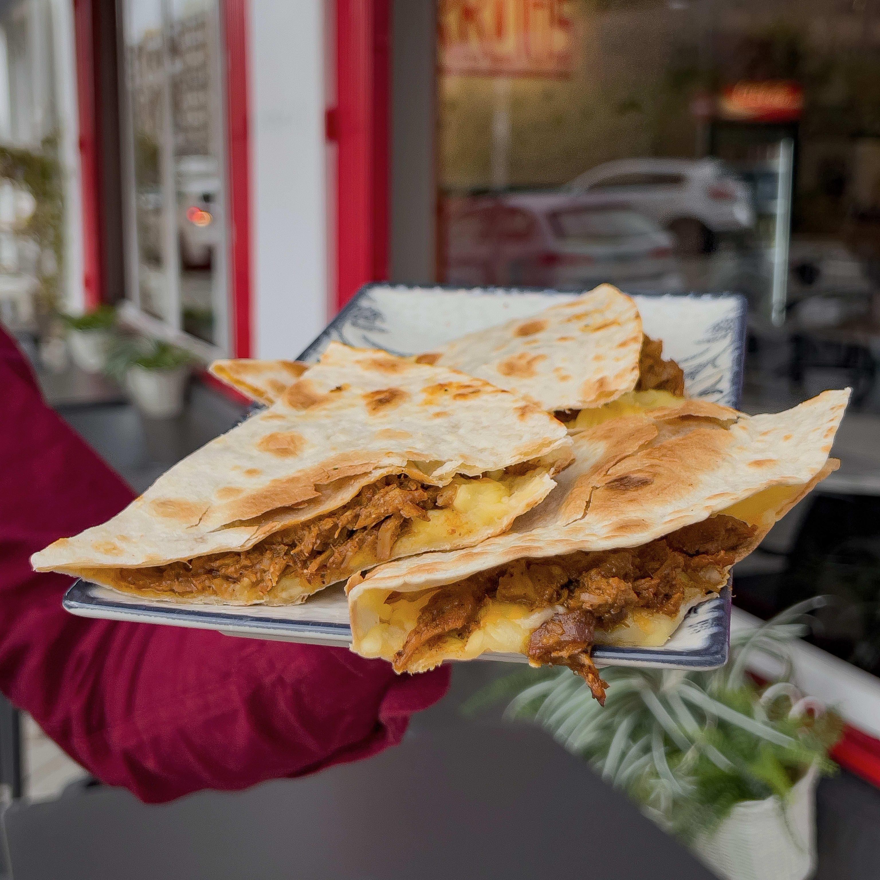 QUESADILLA CARNITAS